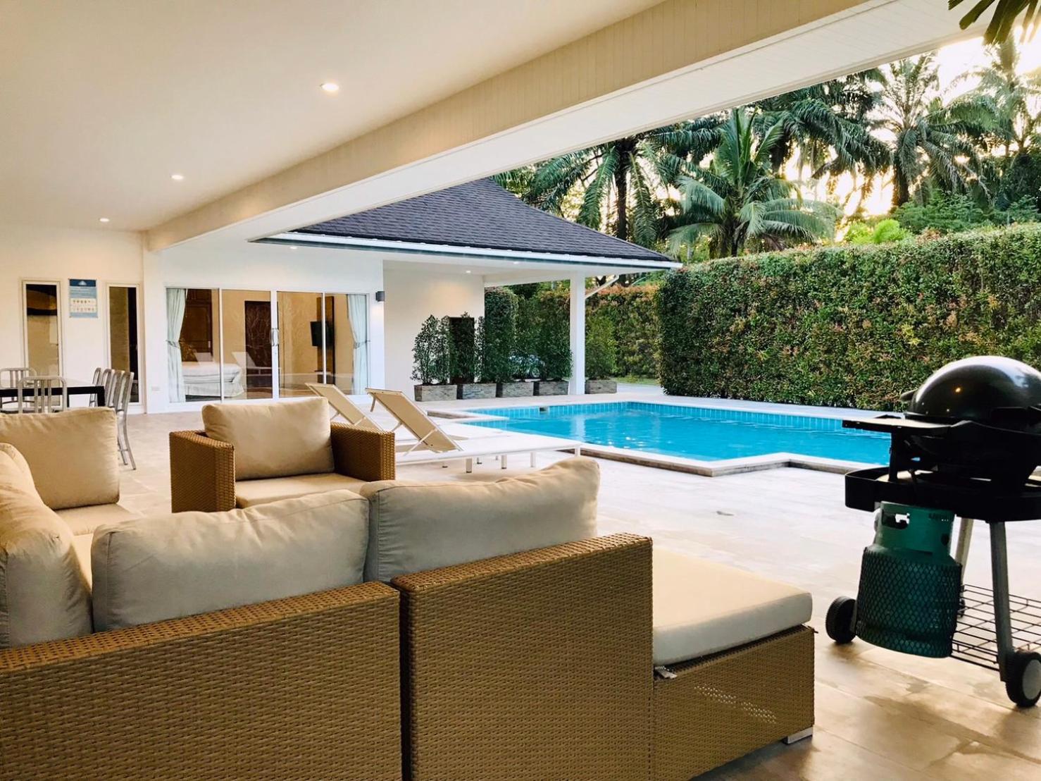 Villa with Private Pool - Photo 5