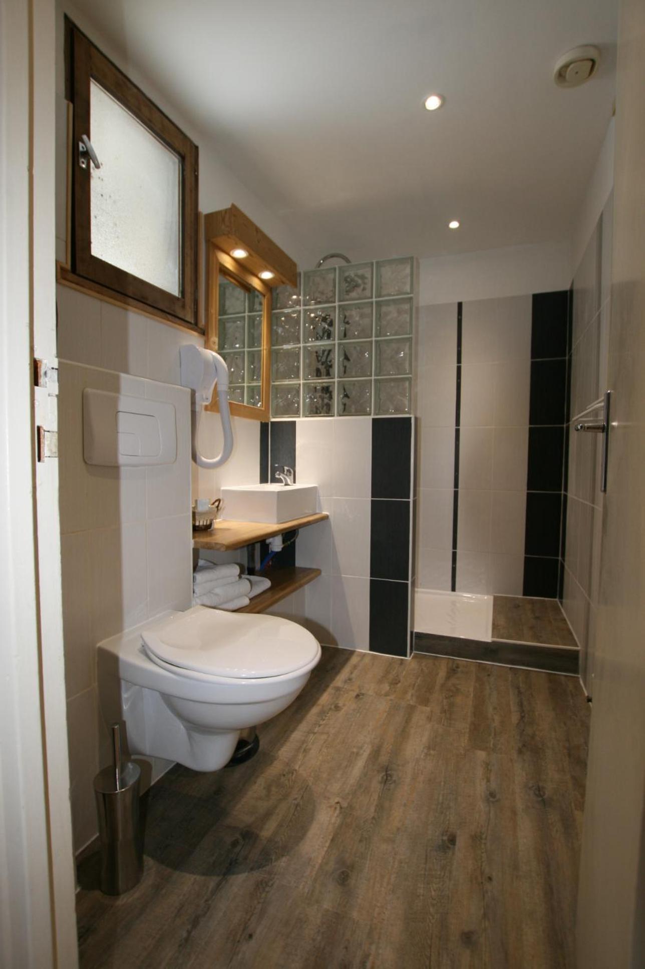 Quadruple Room with Shower photo 2