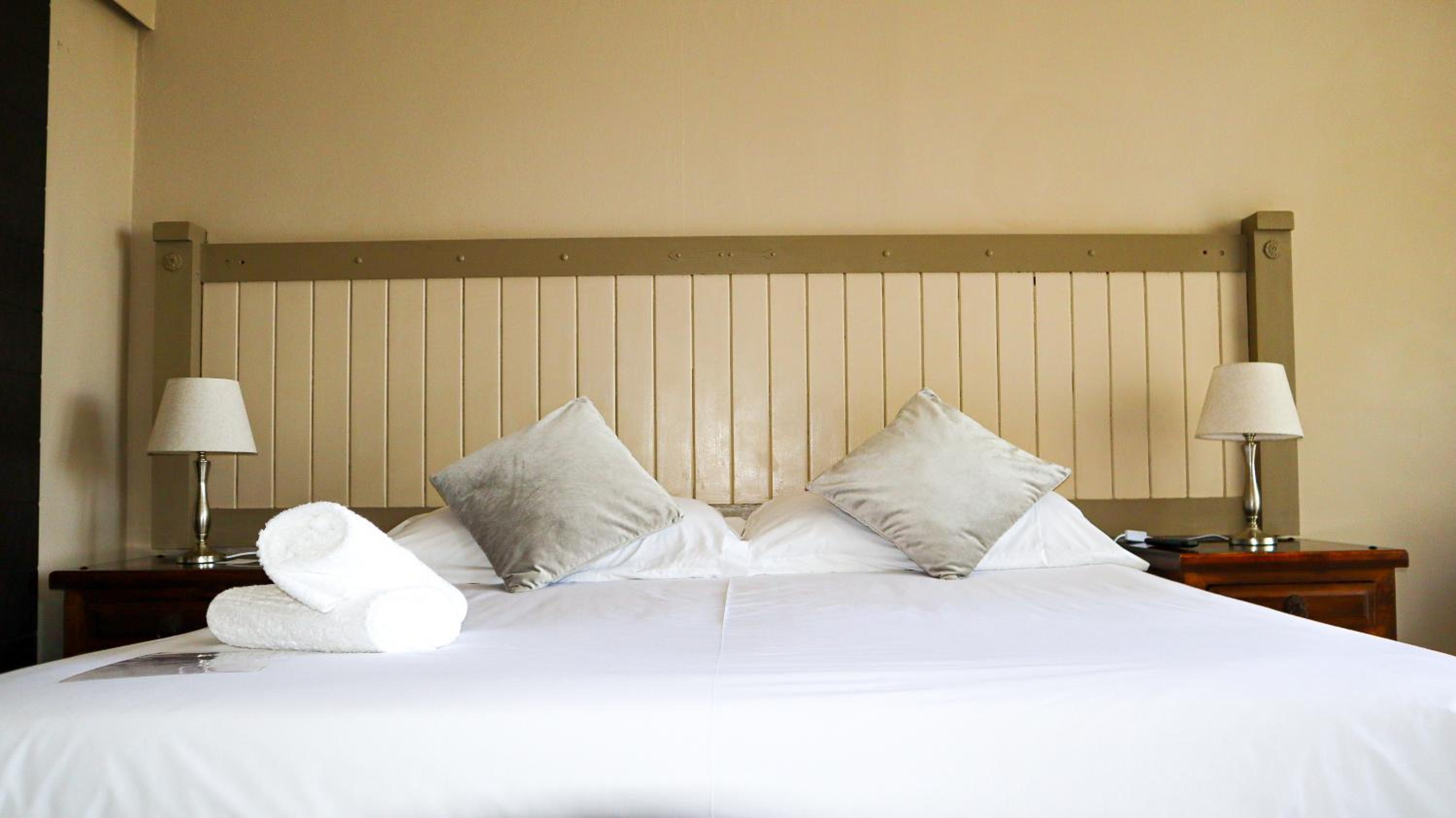 Superior King Room - Photo 4