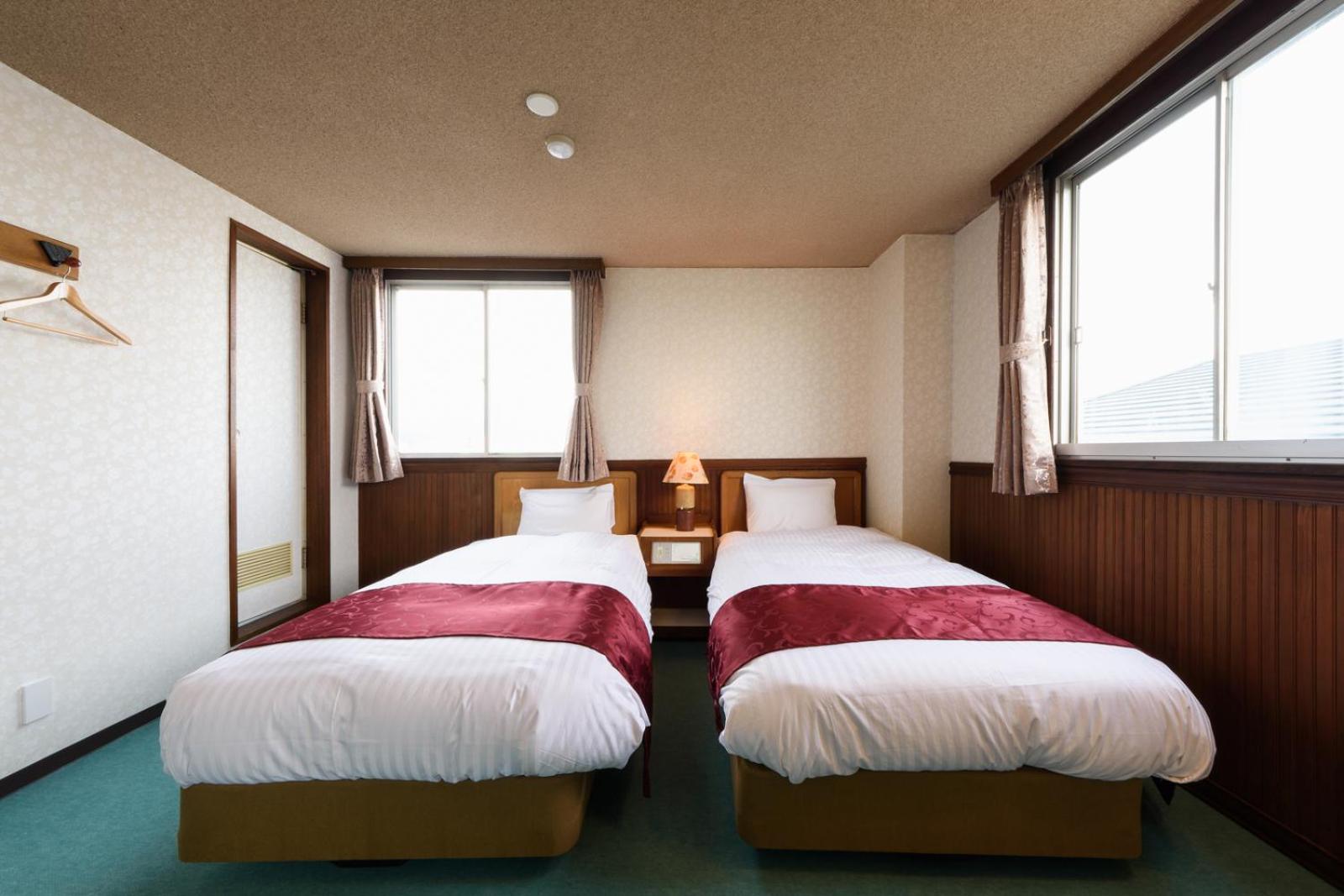 Economy Quadruple Room - Photo 1