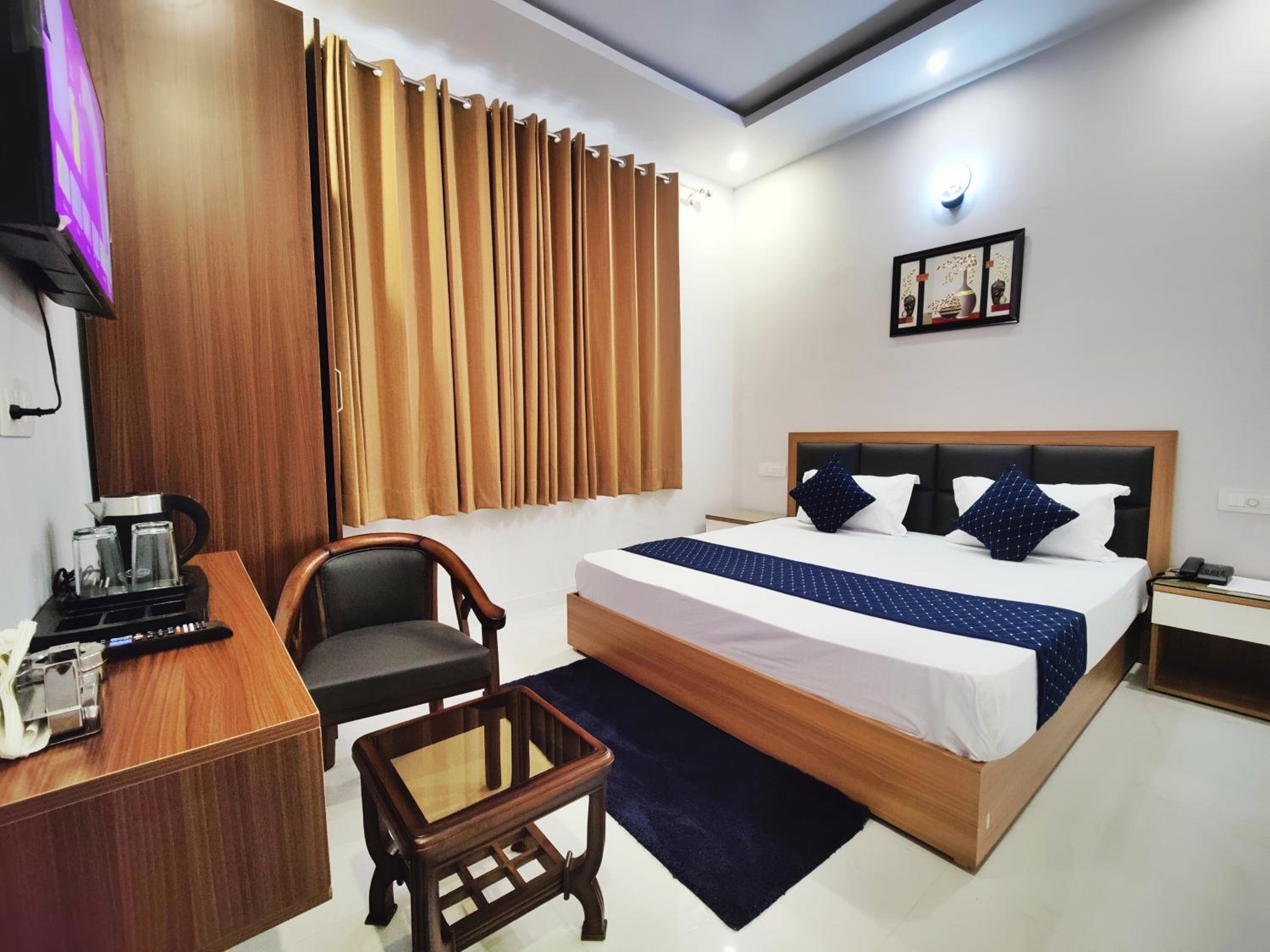 Deluxe Room - Photo 14