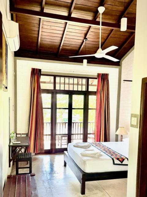 Deluxe Double Room with Sea View