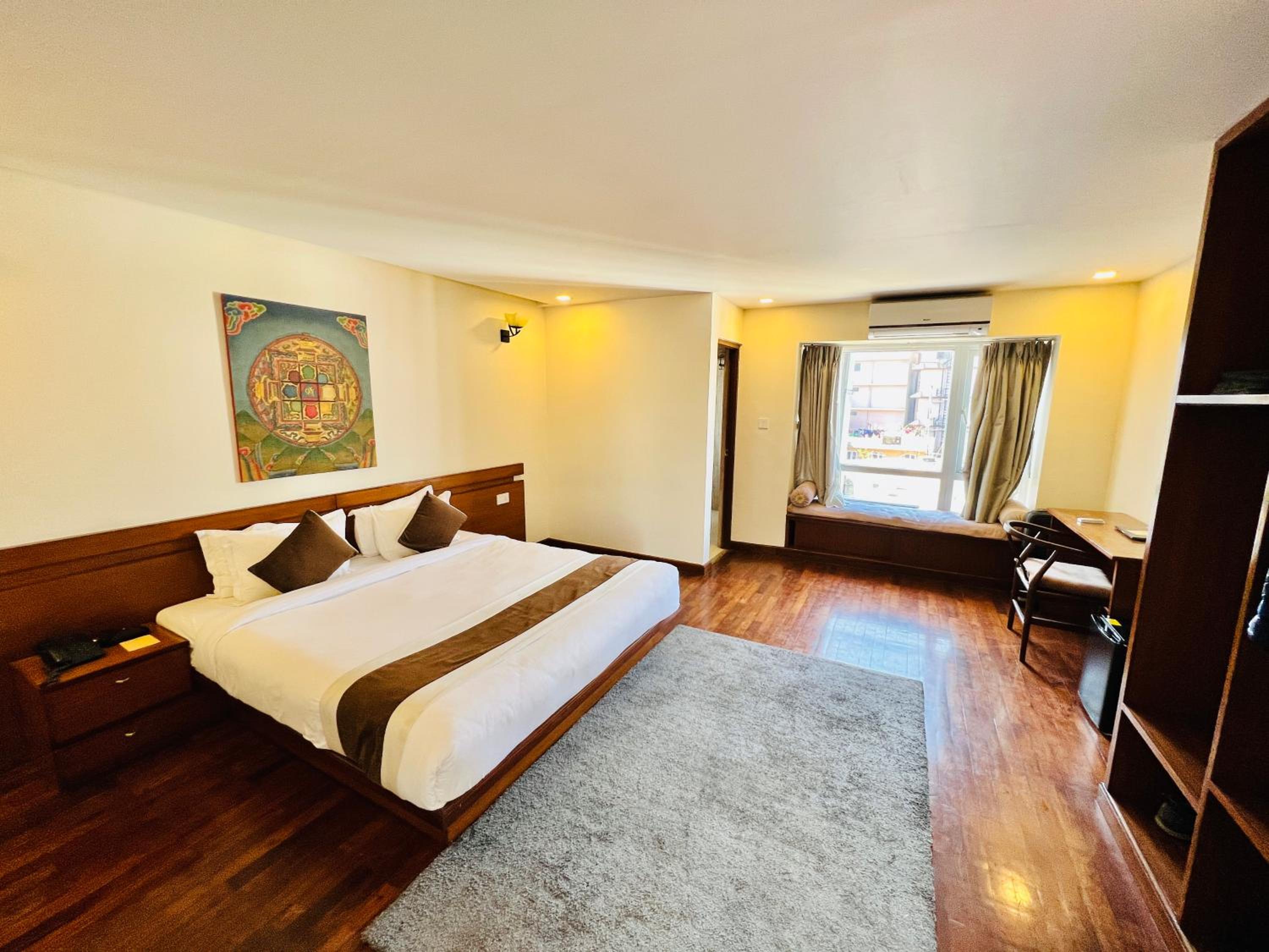 Deluxe King Room - Photo 1