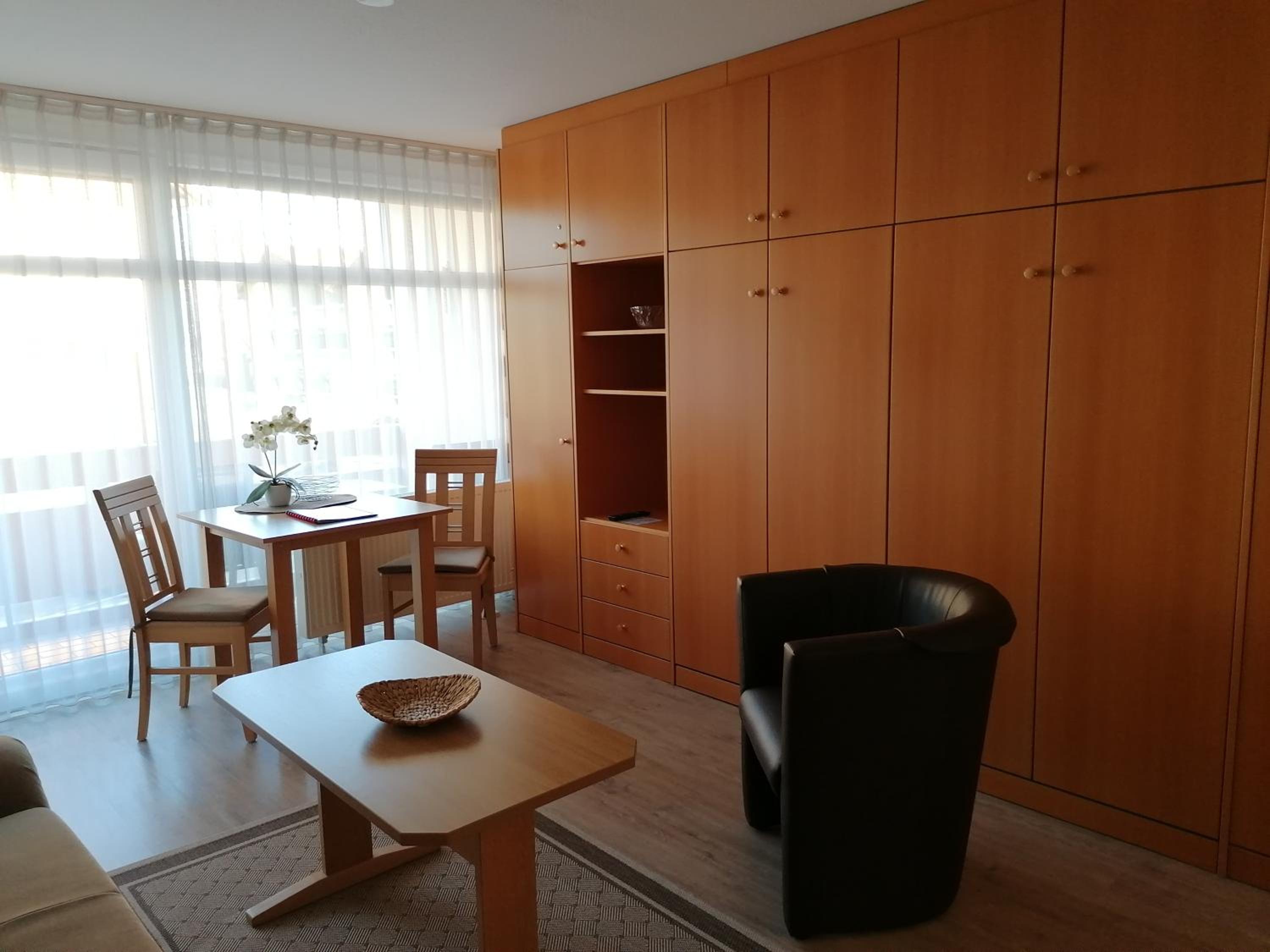Apartment with Balcony photo 2
