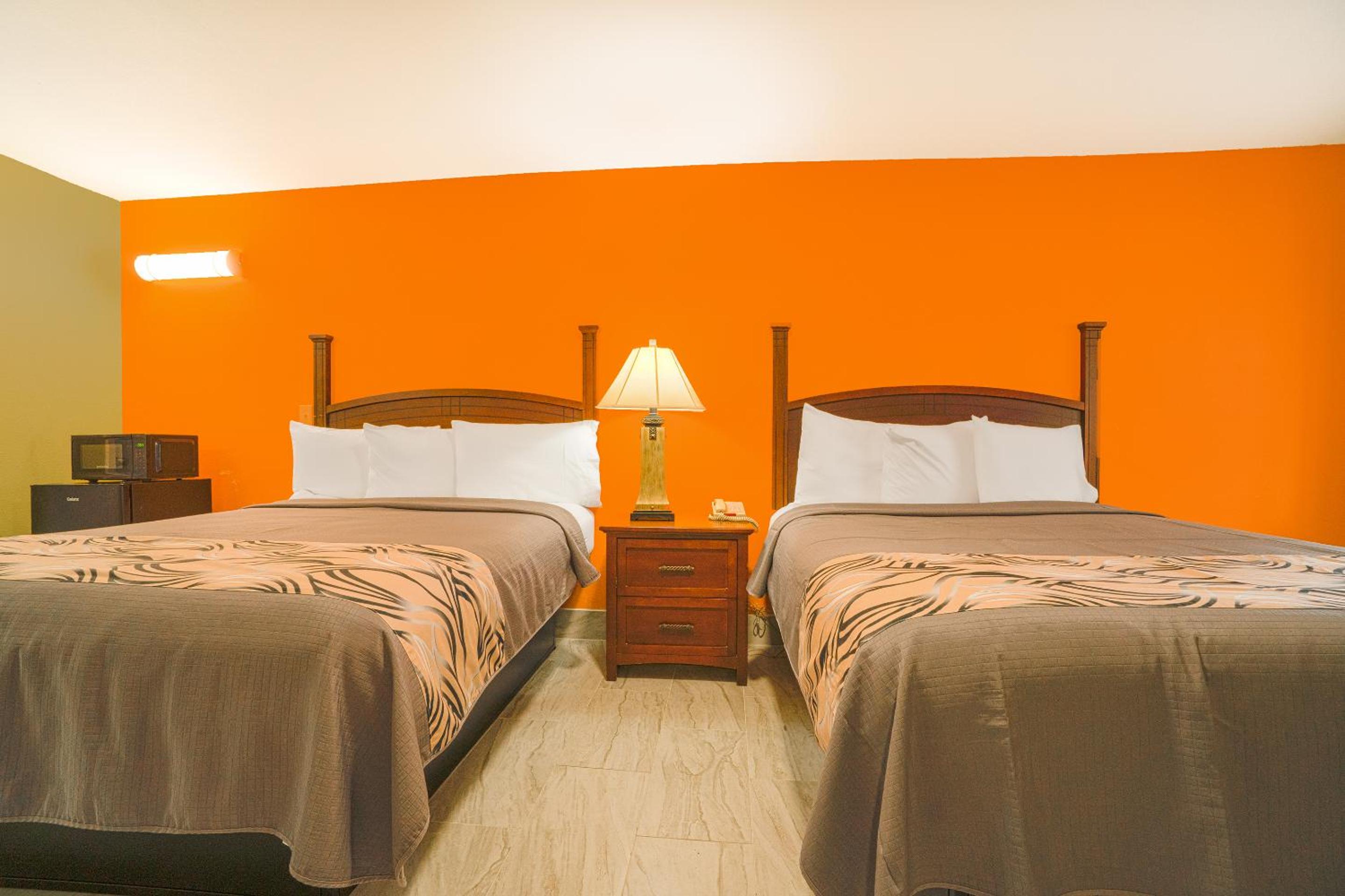 Double Queen Room