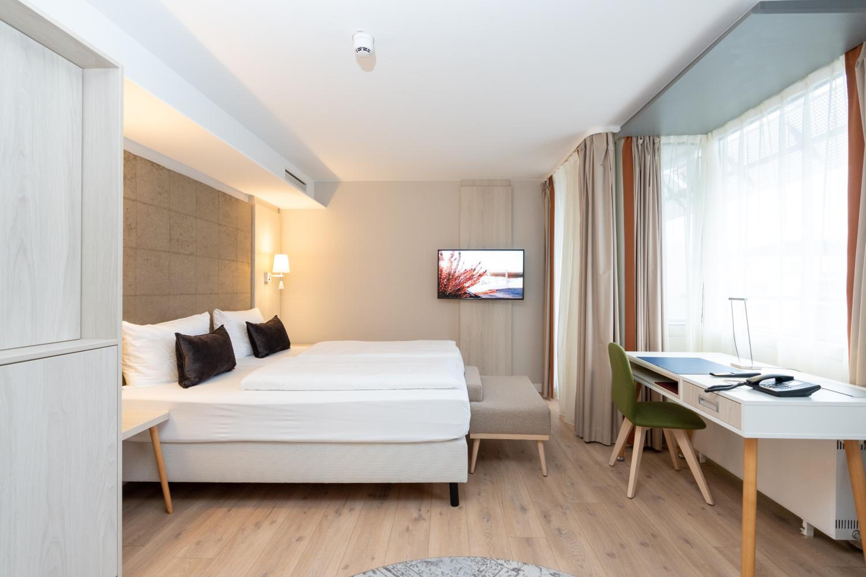 Deluxe Junior Suite photo 1