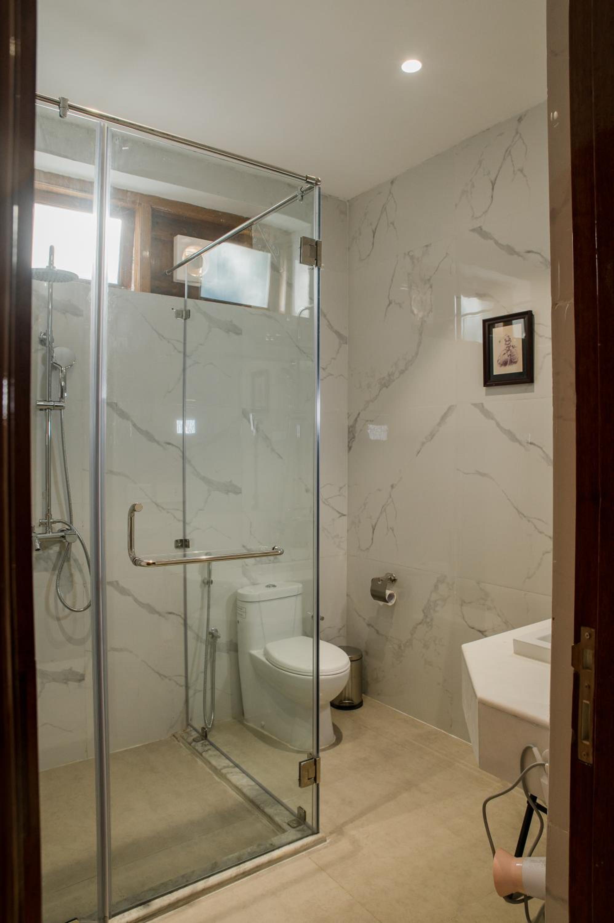 Twin Room With Lake View photo 2