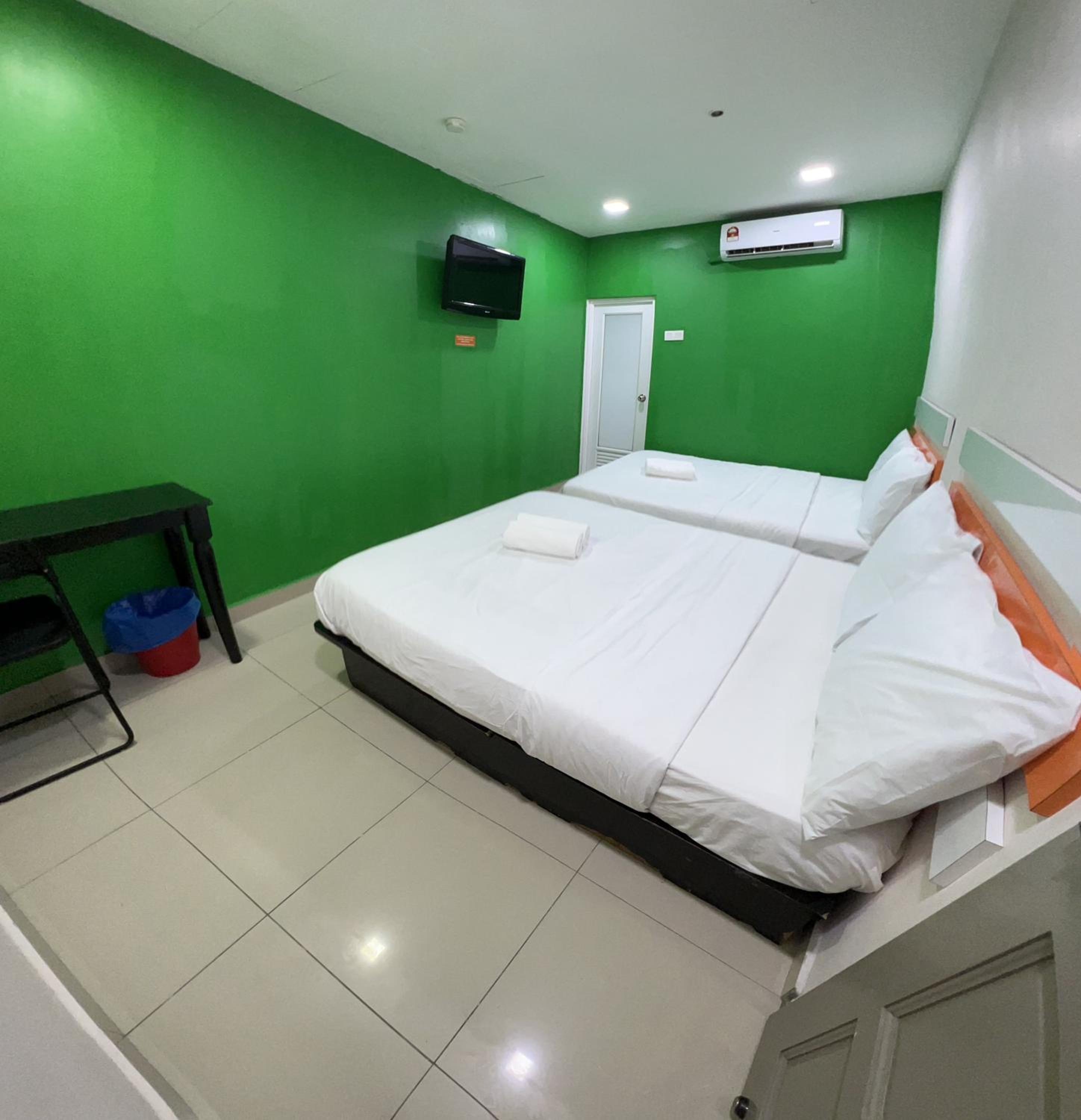 Deluxe Family Suite photo 2