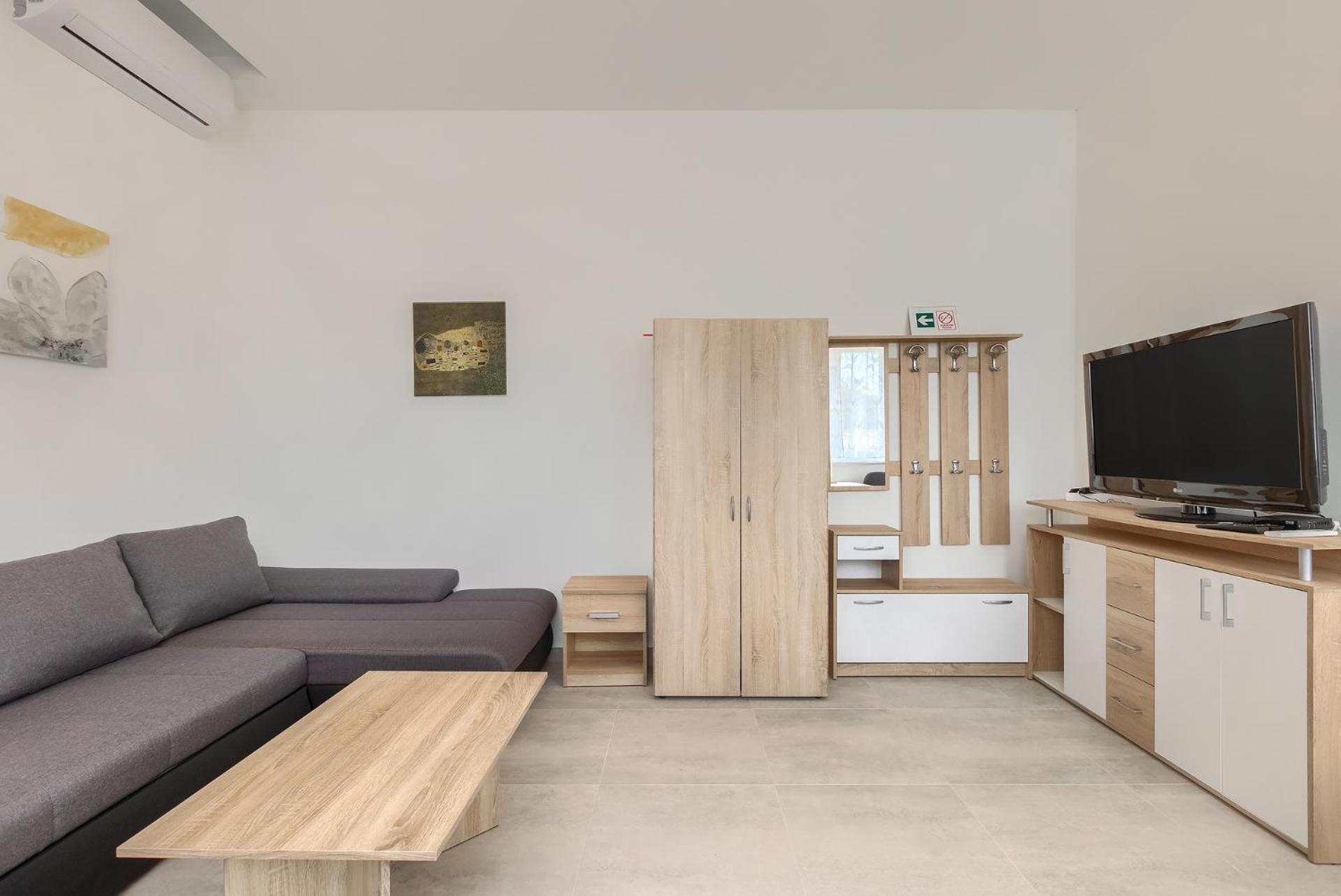 Standard Studio