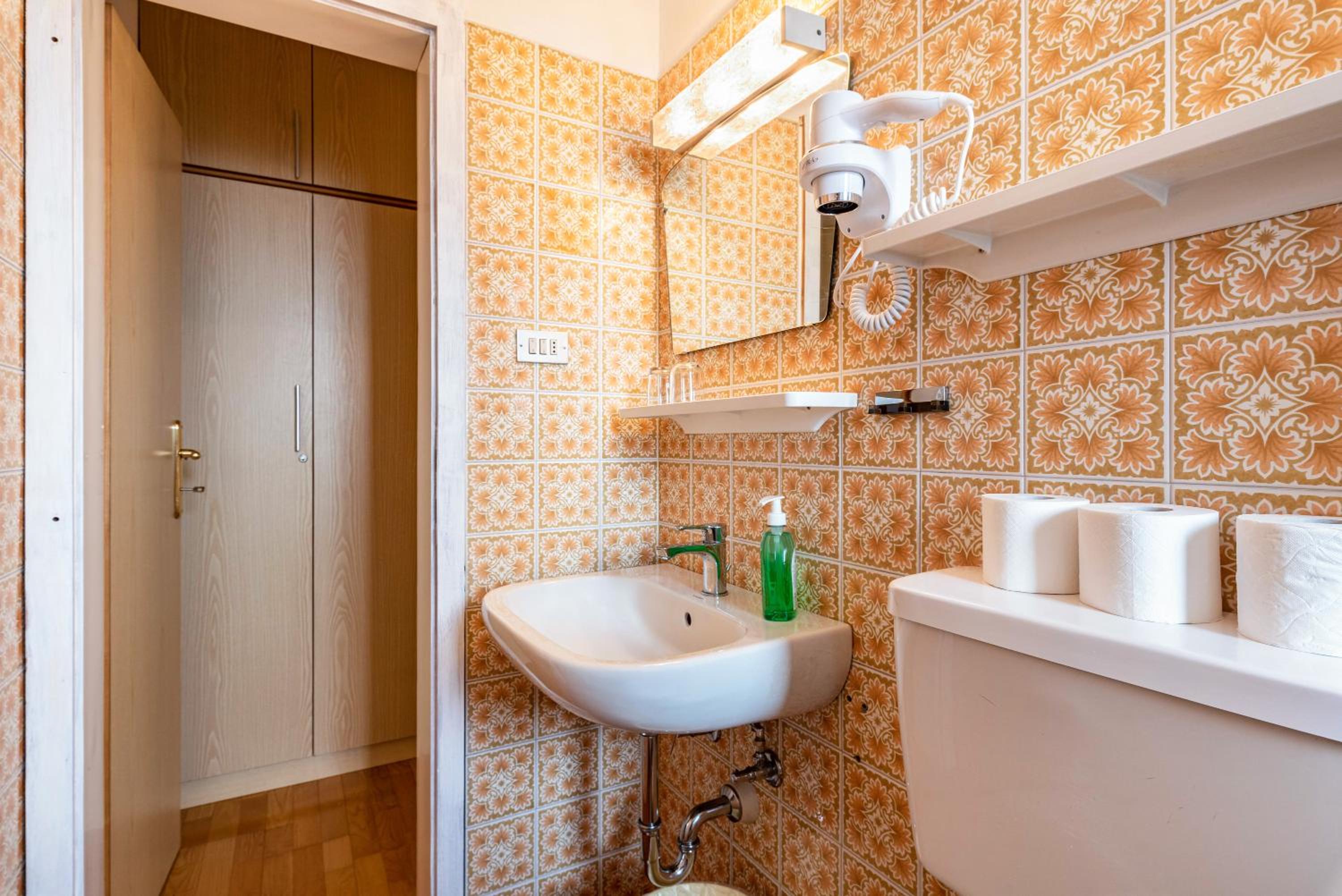 Superior One-Bedroom Apartment with Balcony photo 3