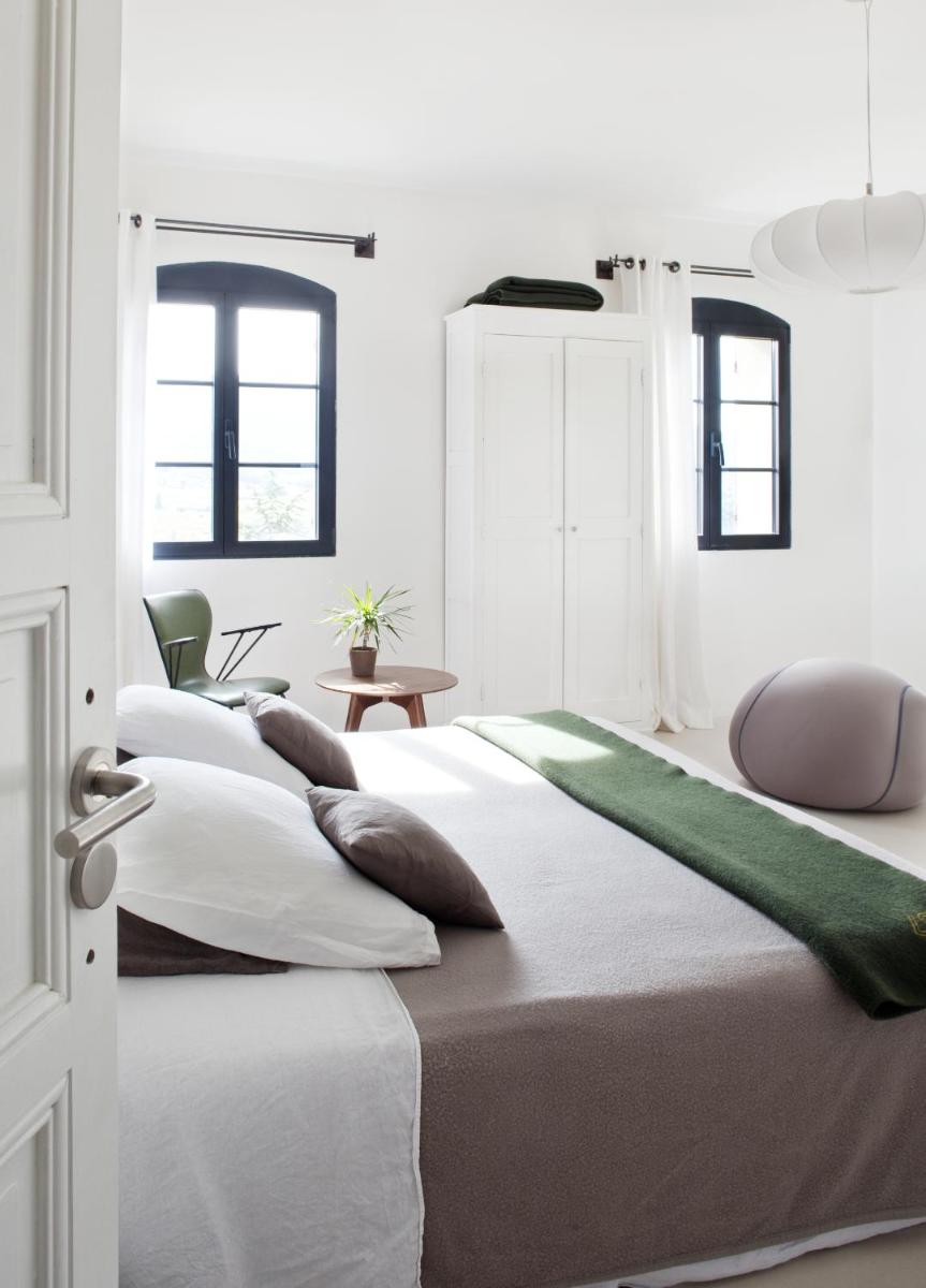 Superior King Room - Photo 9