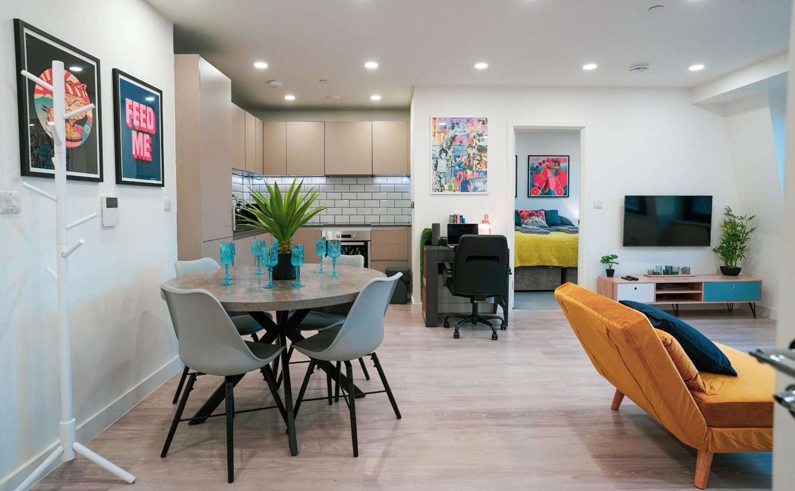Deluxe Two-Bedroom Apartment with Garden View photo 1