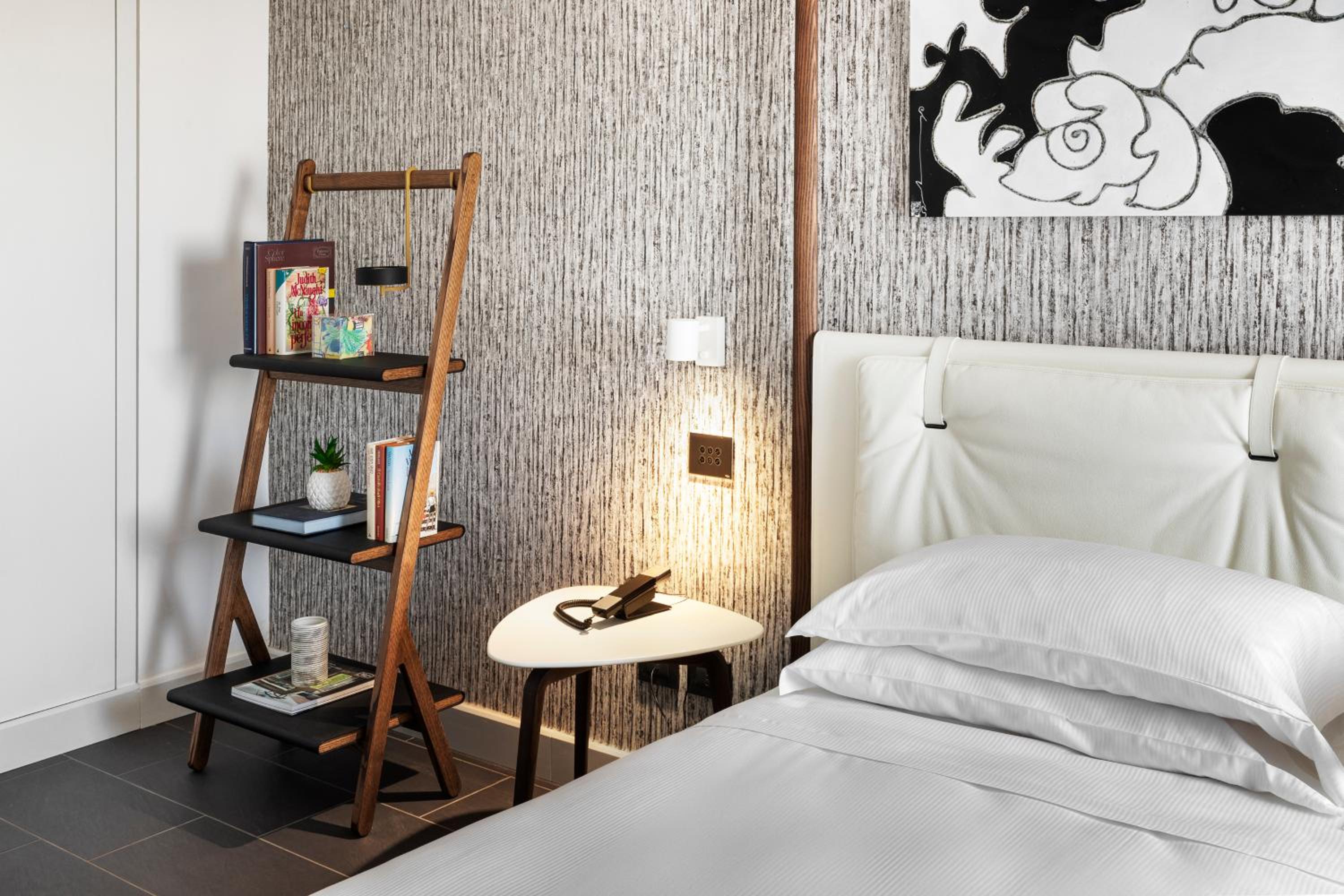 Deluxe Suite with Private SPA thumbnail 6