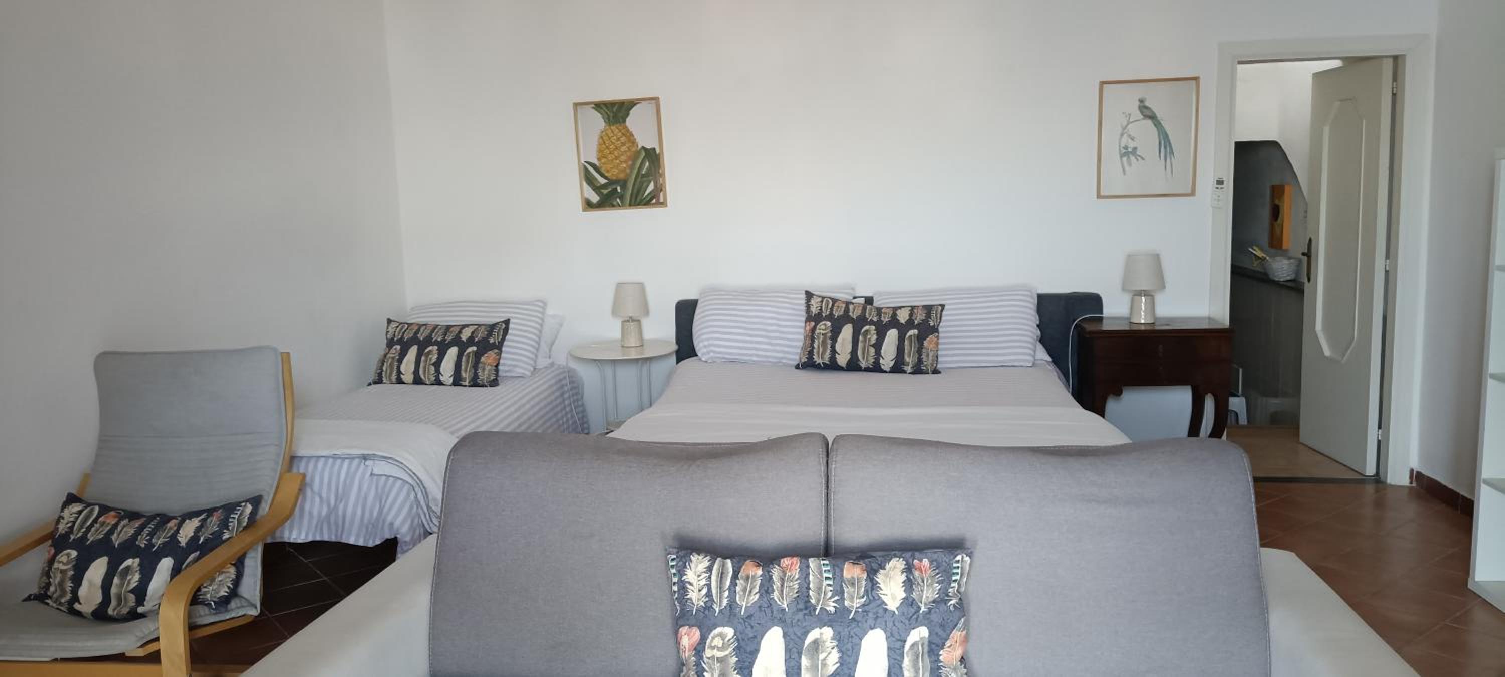 Large Double Room with Balcony and Sea View - Photo 1