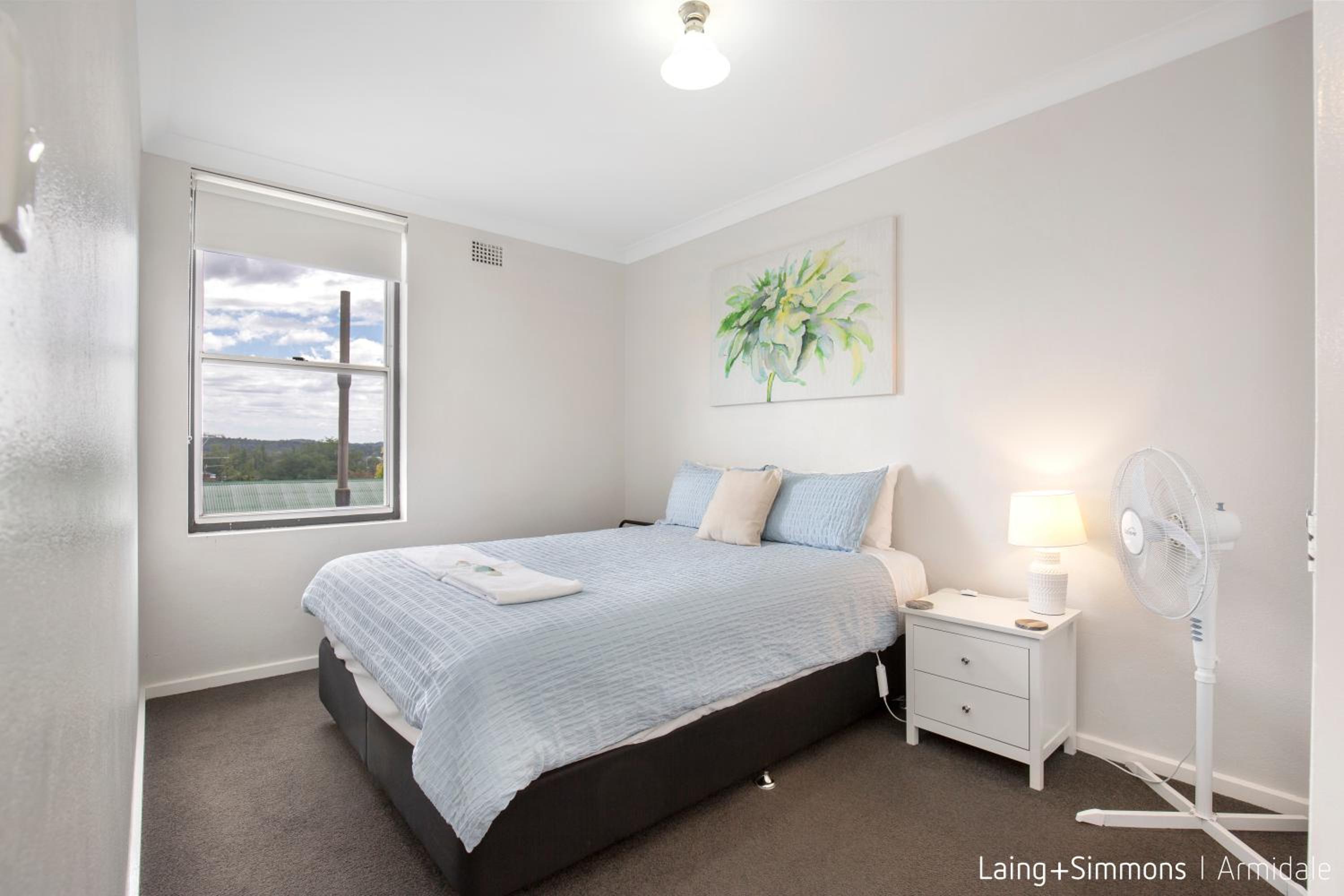 Two-Bedroom Apartment - Photo 2