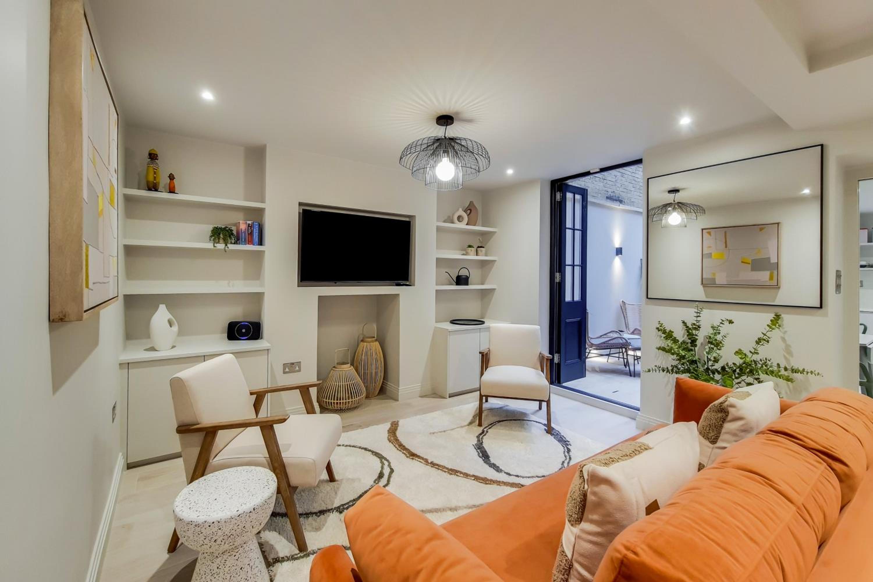 One-Bedroom House photo 1