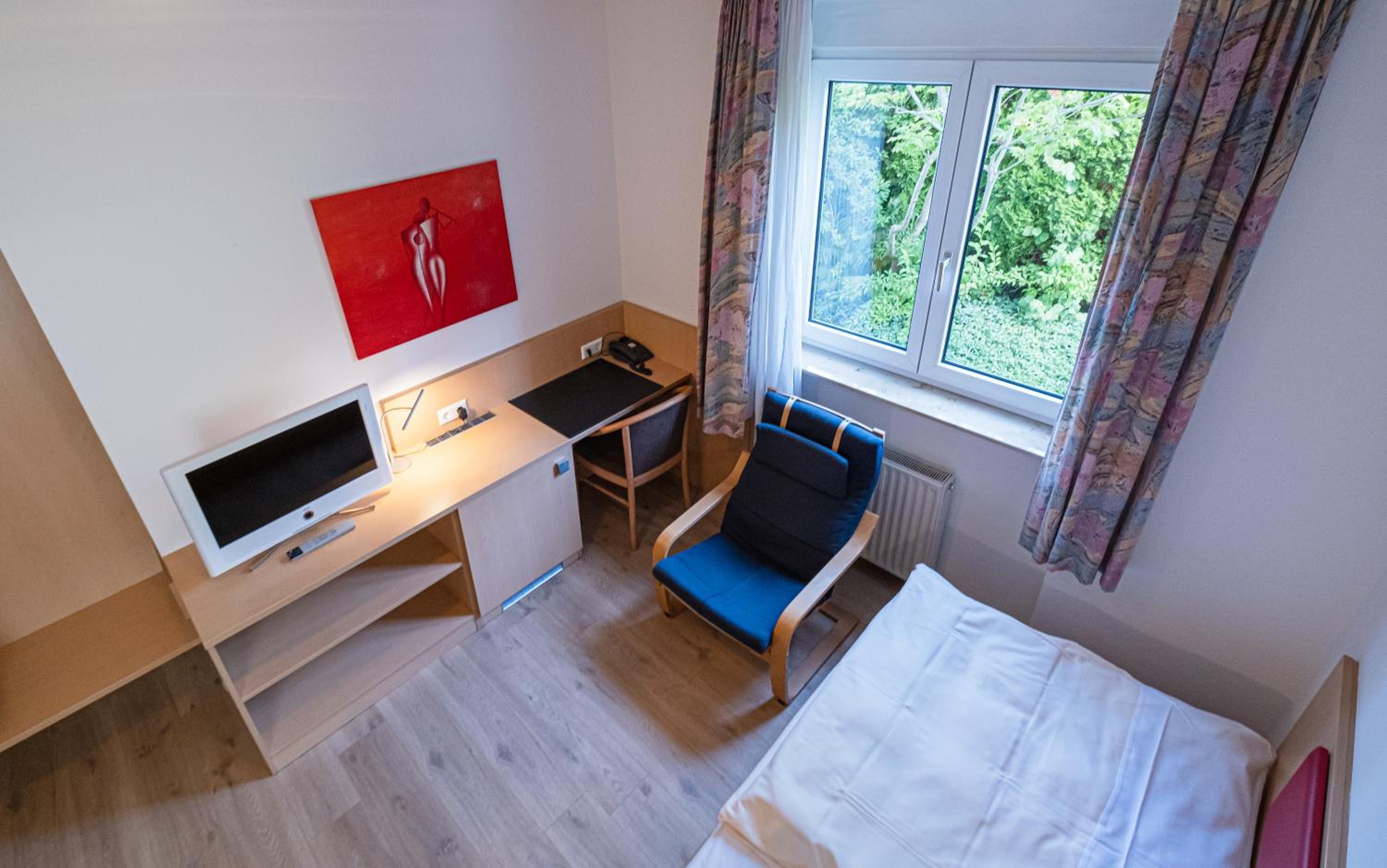 Single Room photo 2