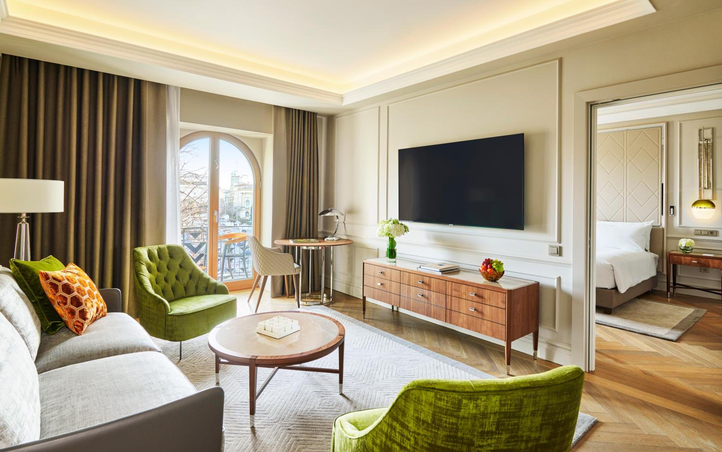 One-Bedroom King Suite with City View