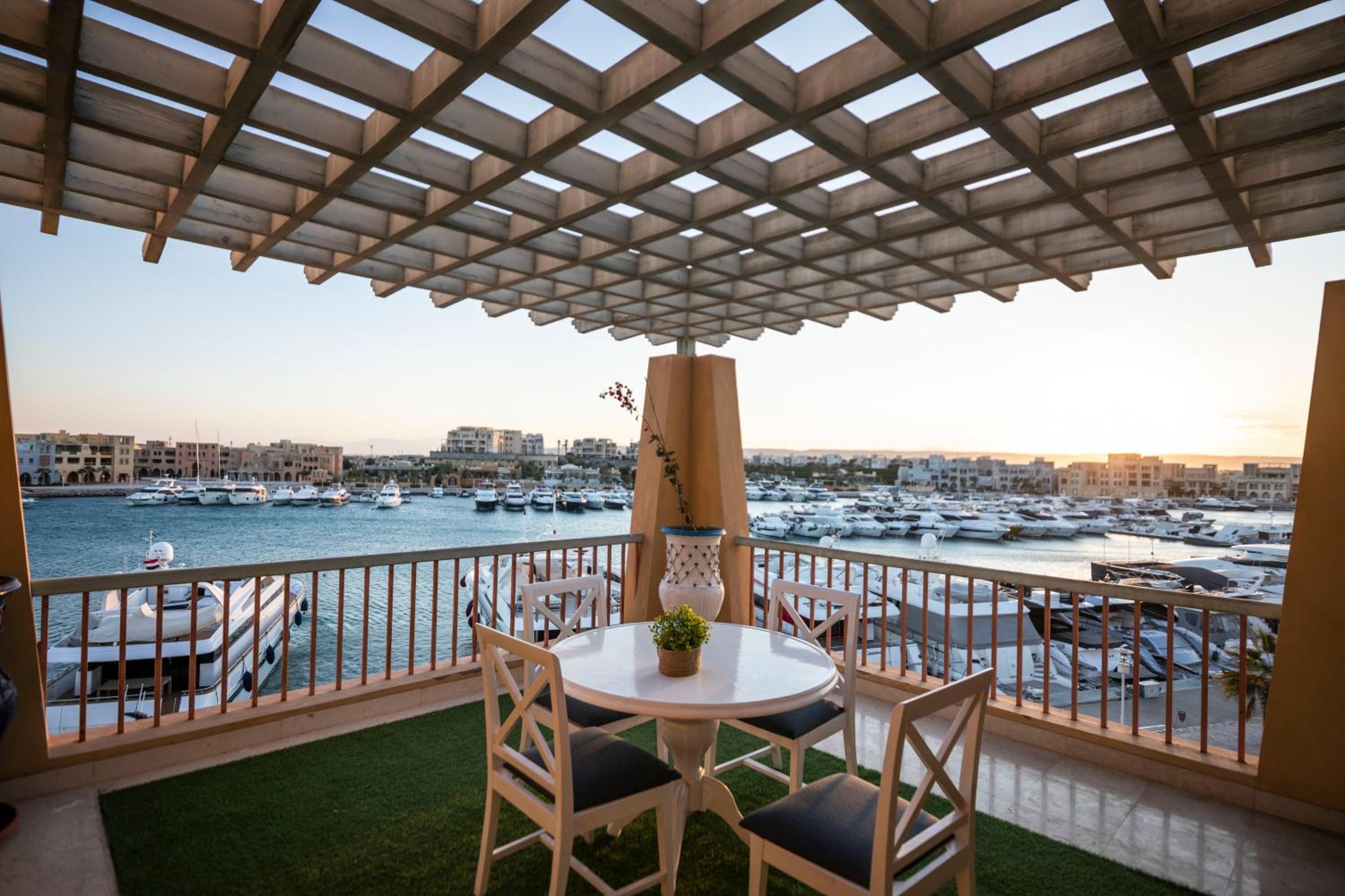 Two-Bedroom Duplex Suite with Sea View photo 3