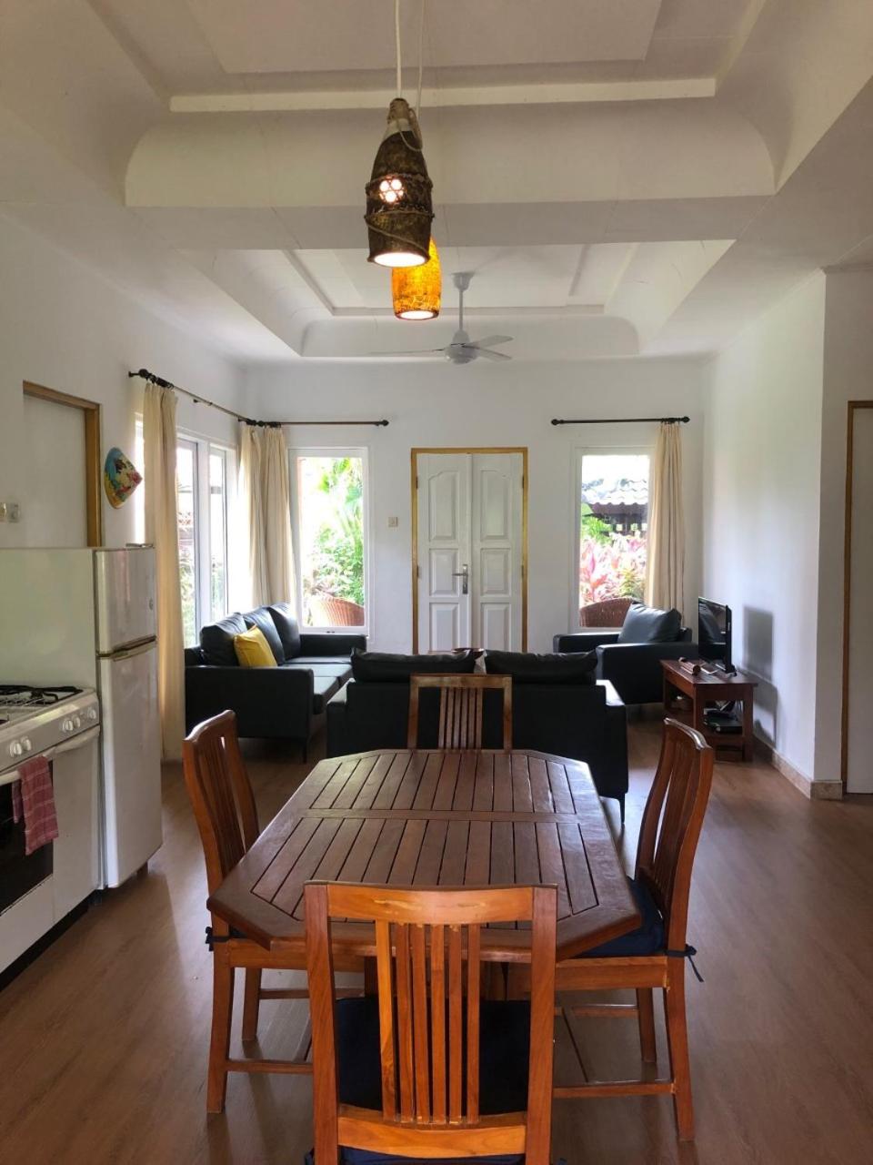 Three-Bedroom Villa - Photo 31