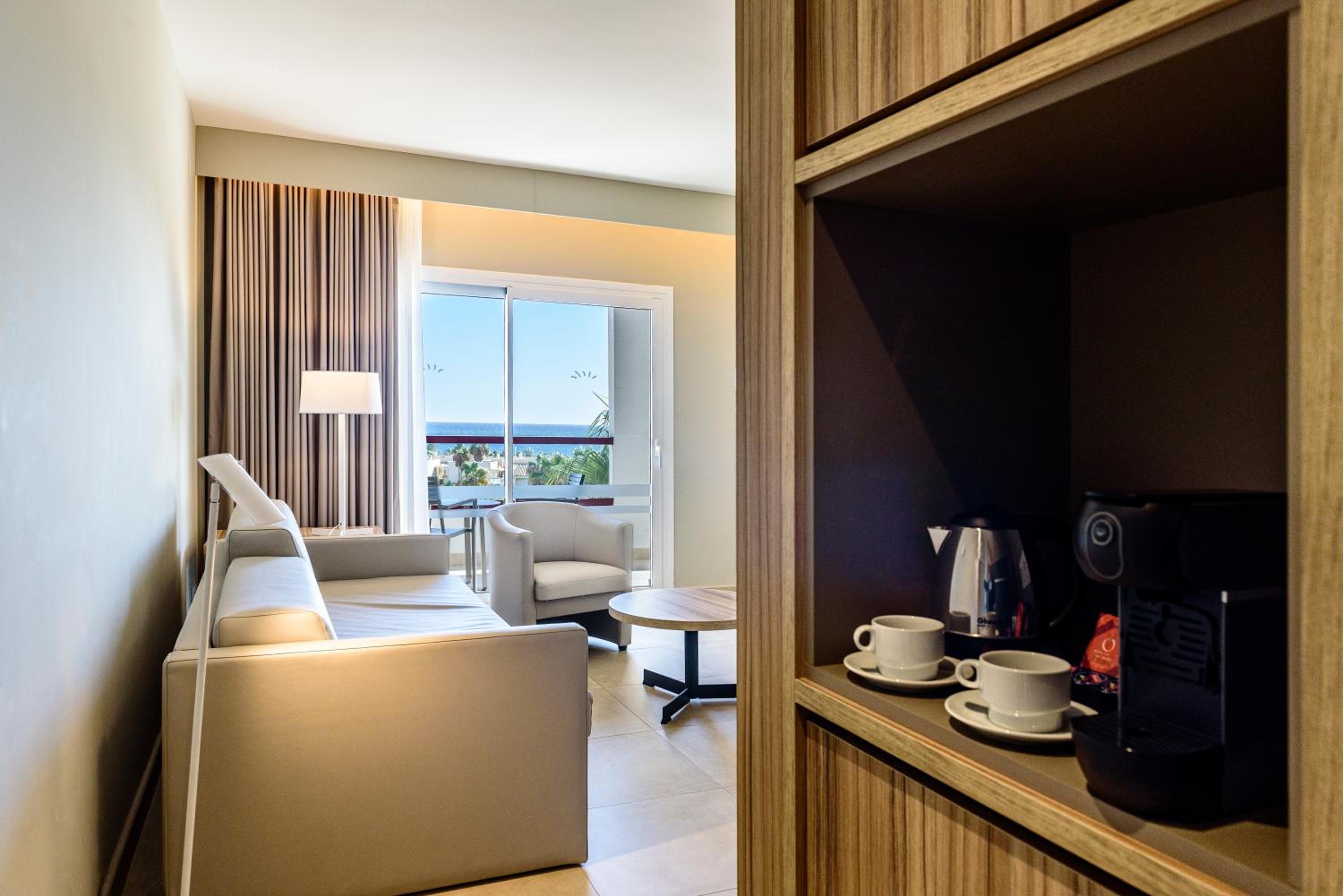 Suite Suite