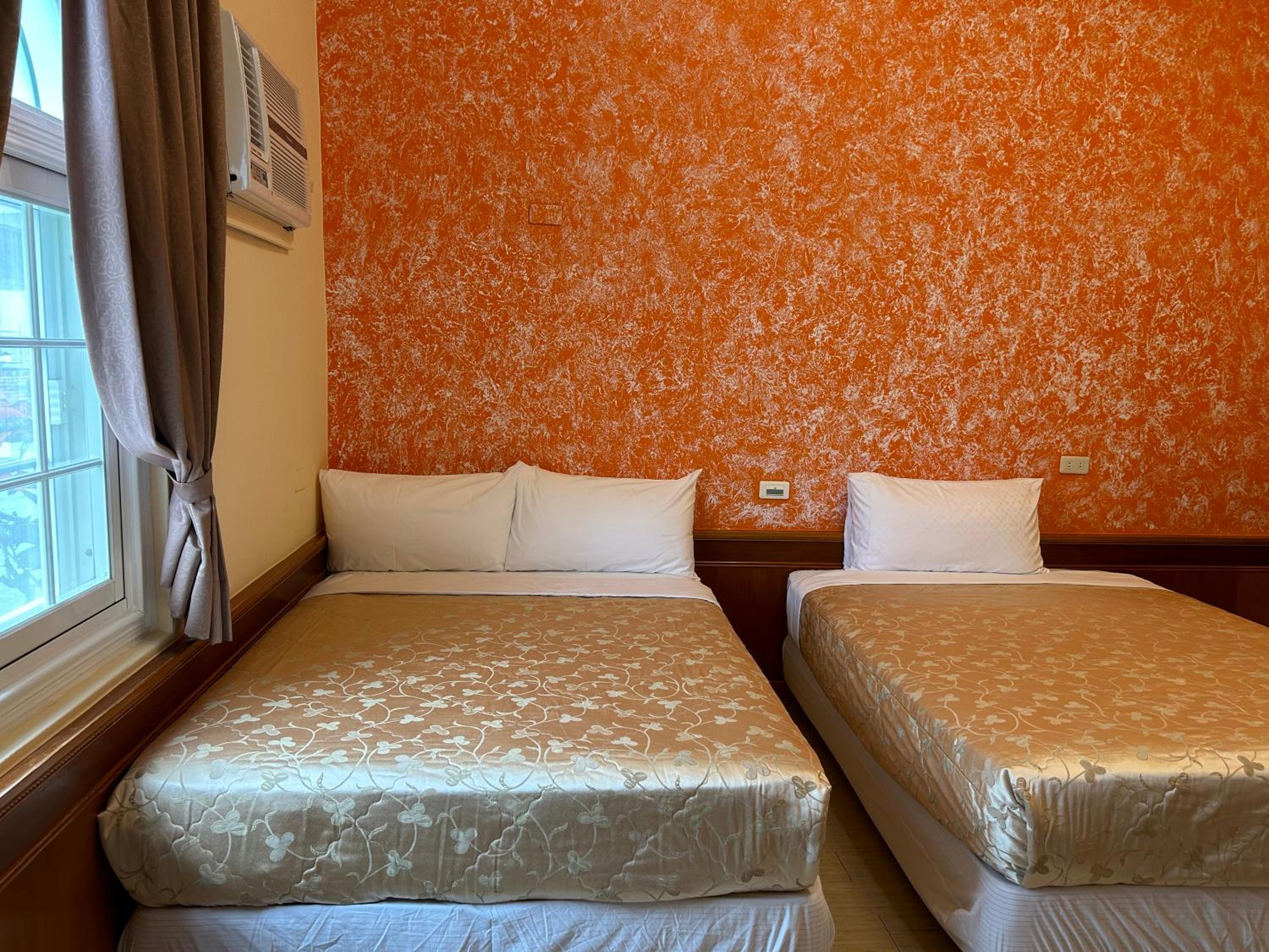 Triple Room with Private Bathroom