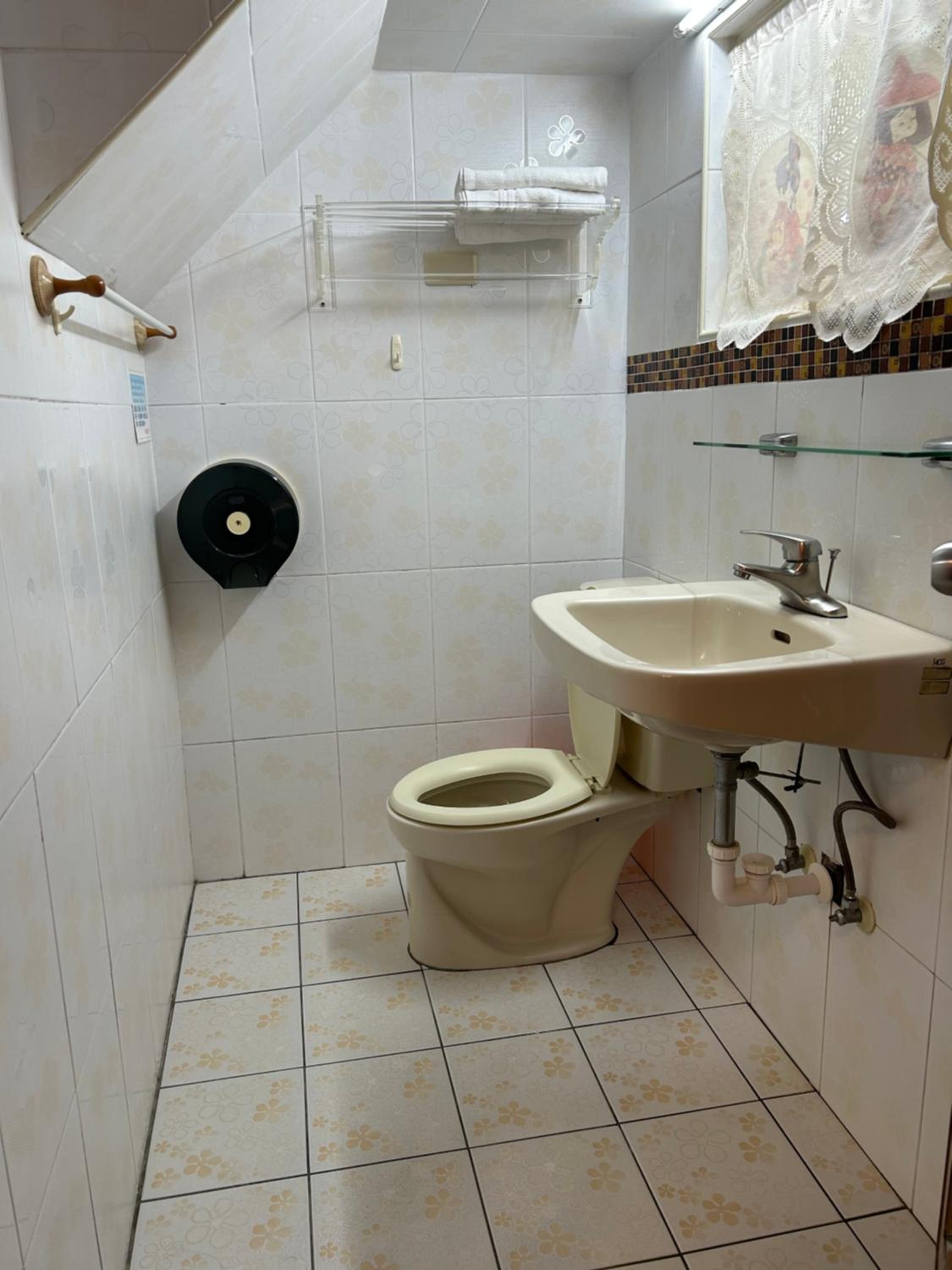 Triple Room with Private Bathroom photo 3
