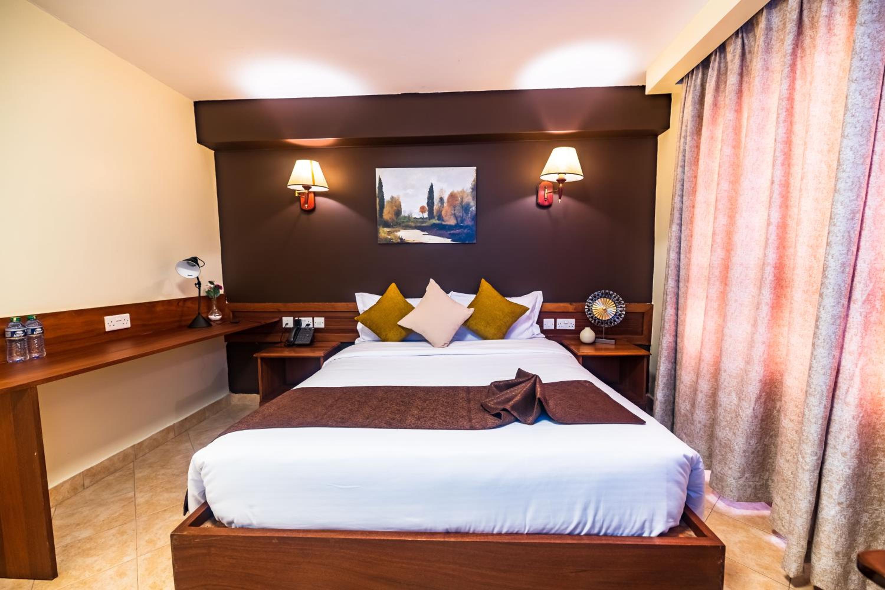 Budget Double Room photo 2