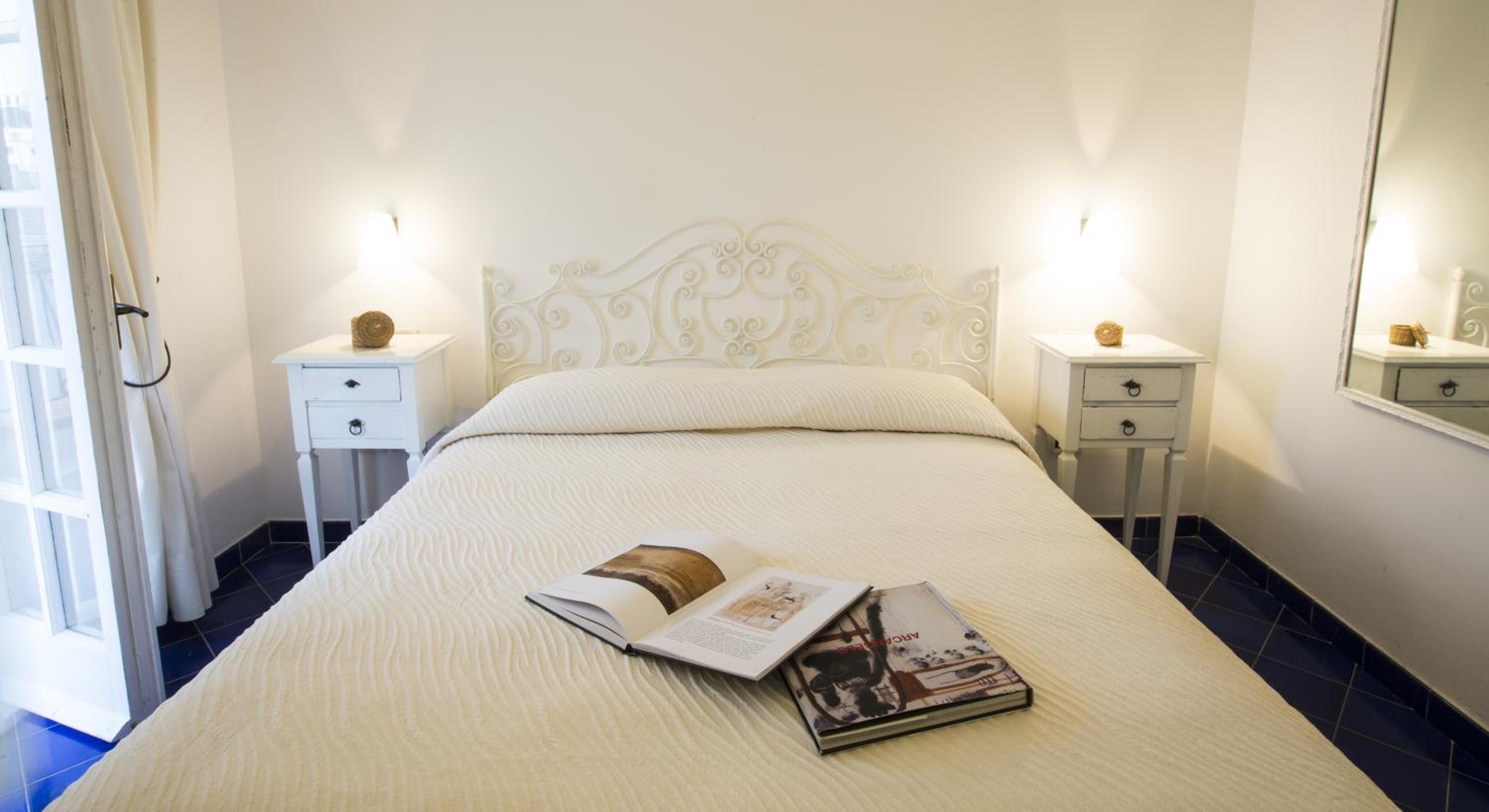 Double Room with Sea View - Photo 1