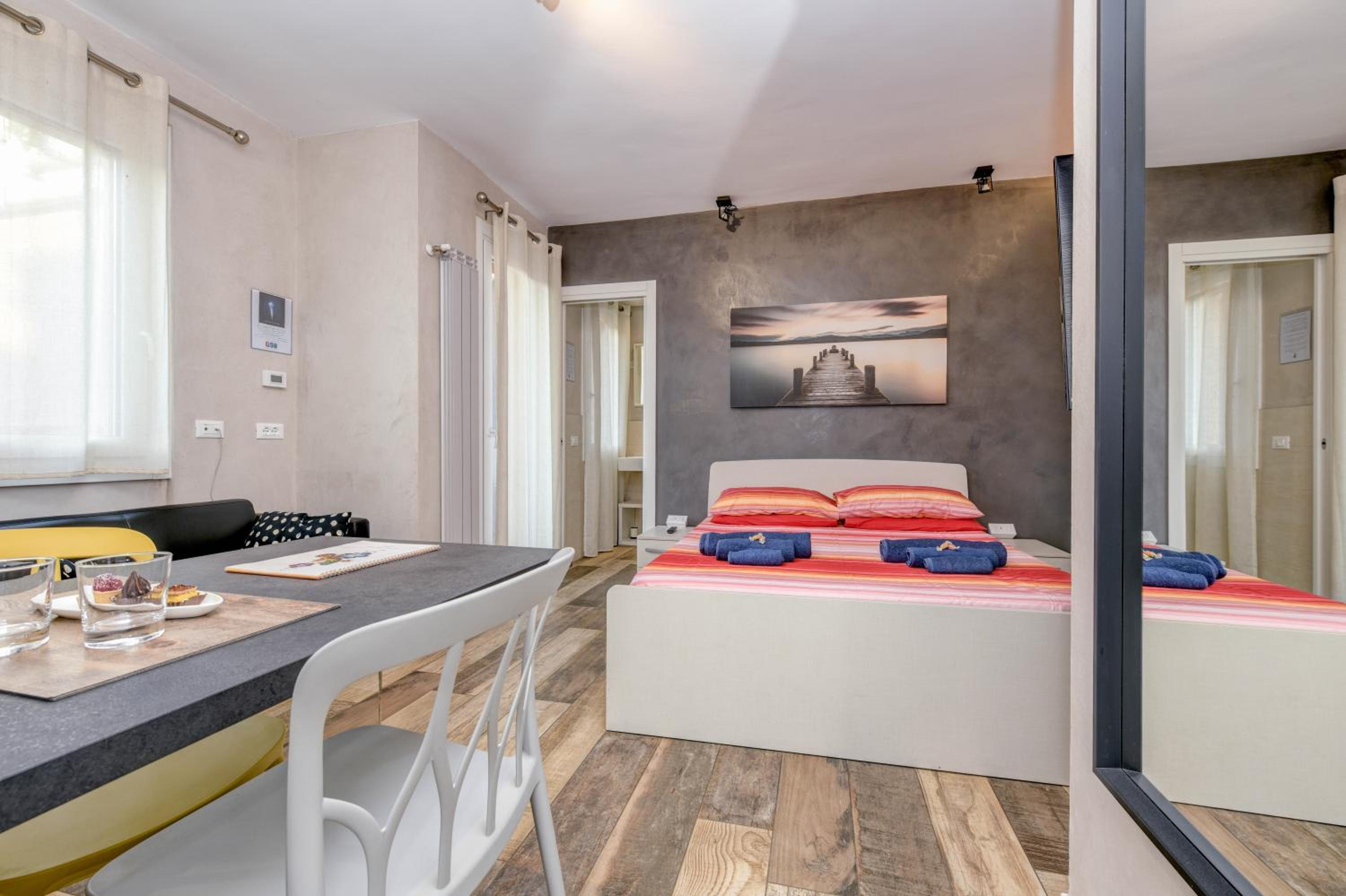 Studio Apartment