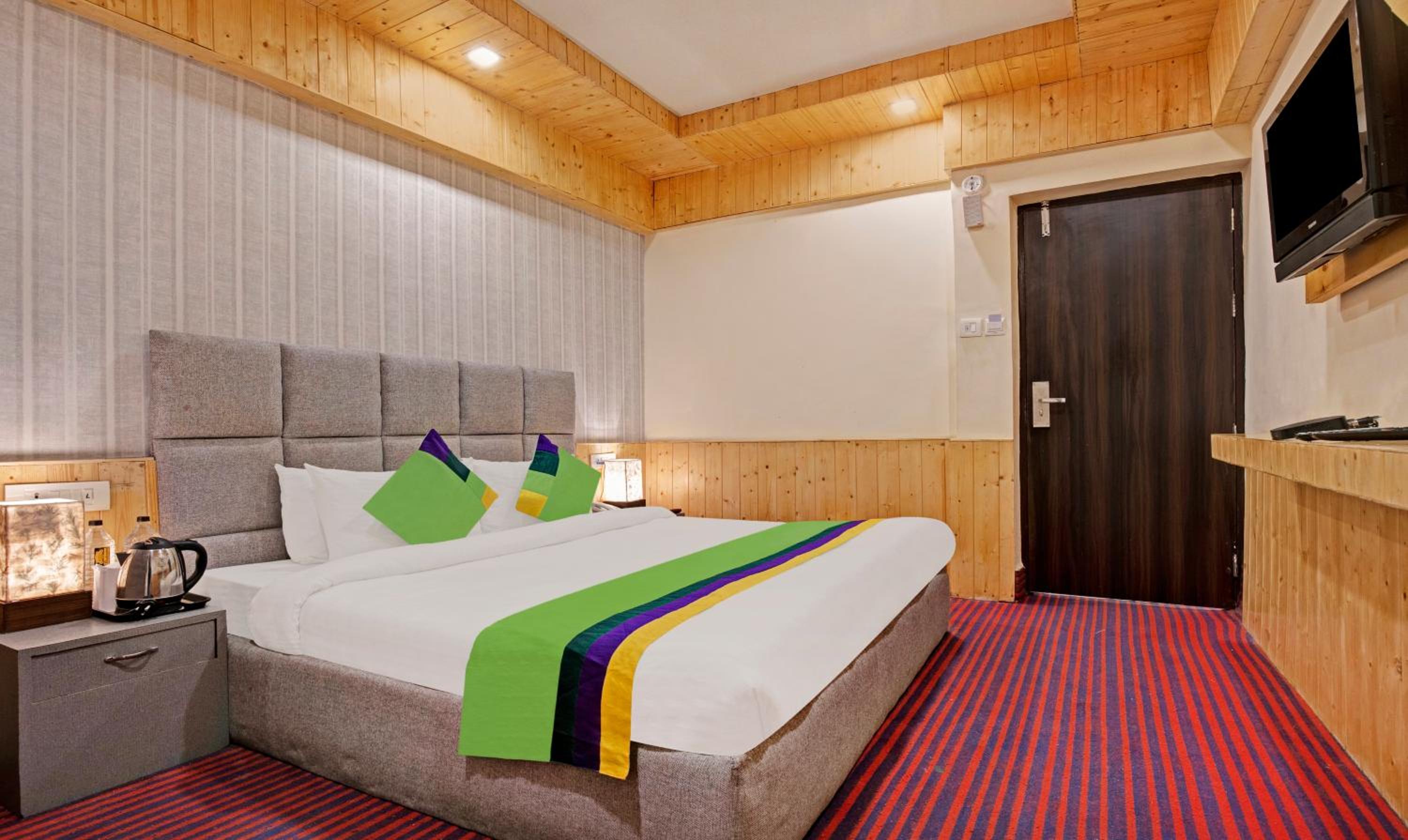 Standard Room photo 2