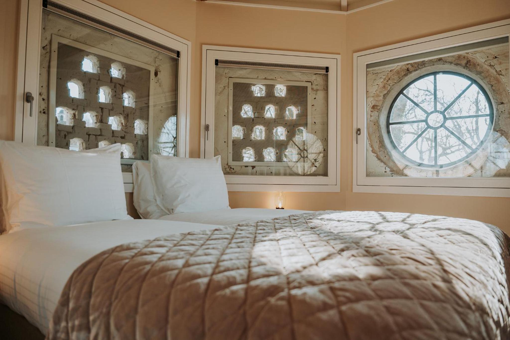 Superior Room with 2 beds and Garden View - Photo 1