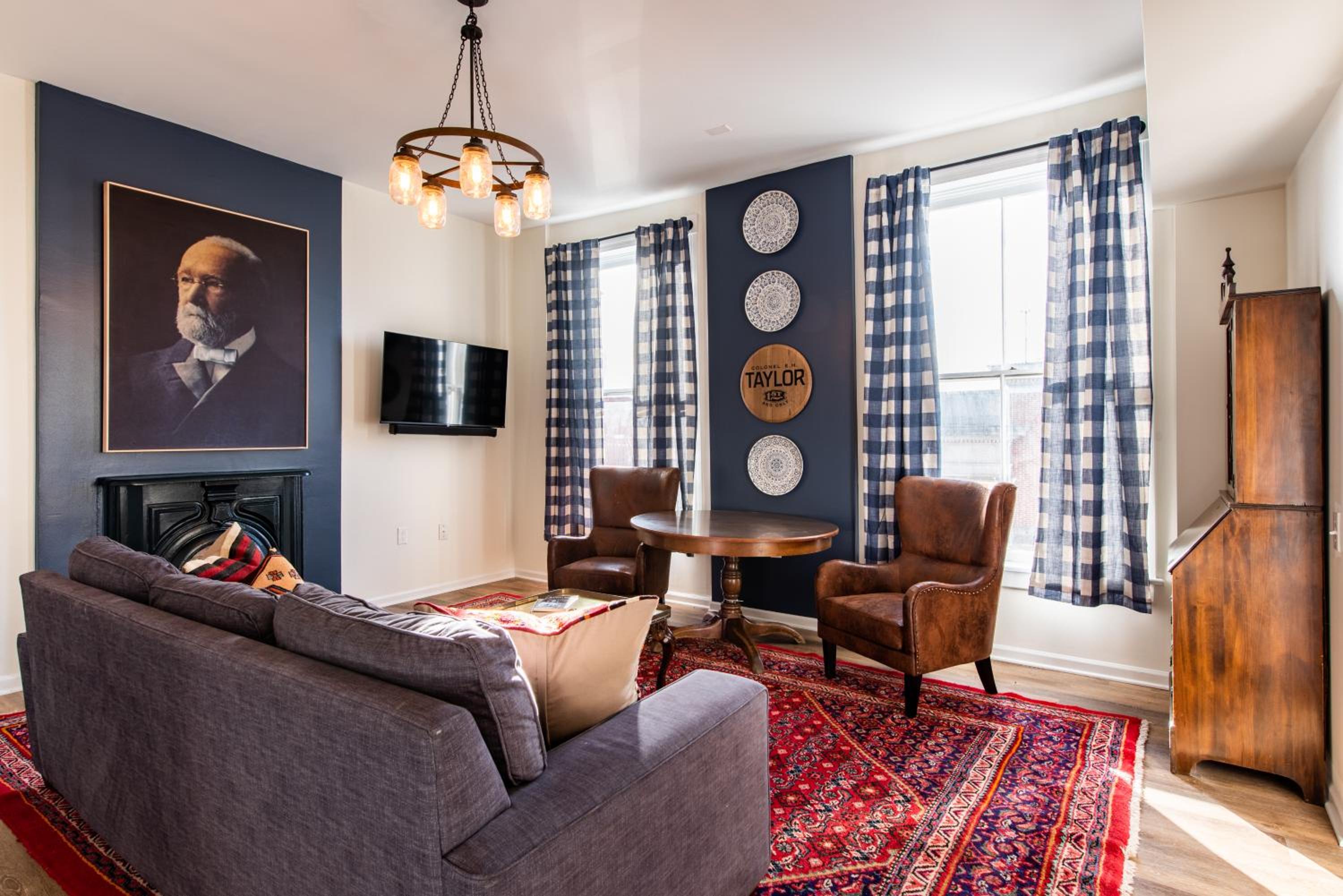 Deluxe Apartment