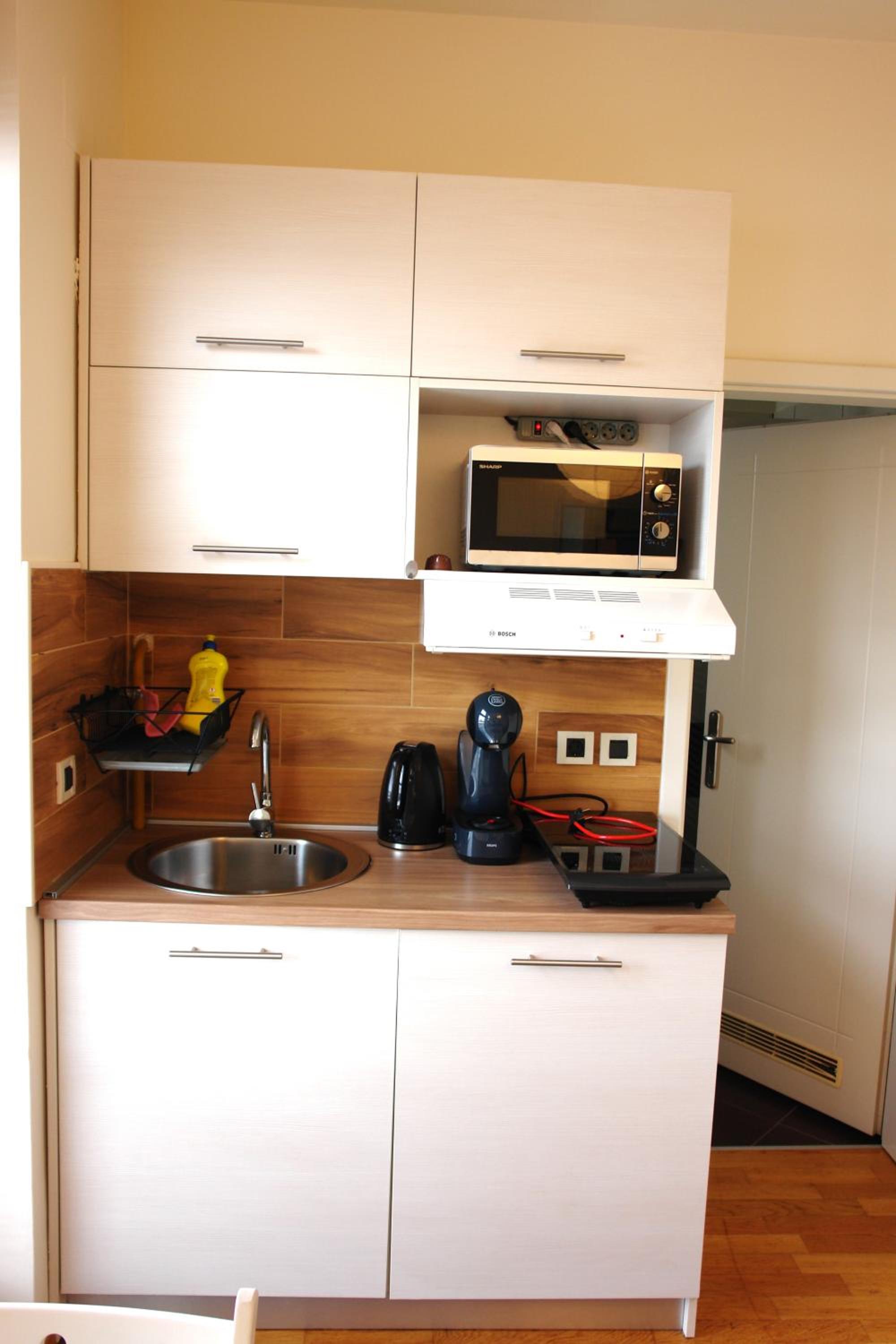 One-Bedroom Apartment - Photo 39