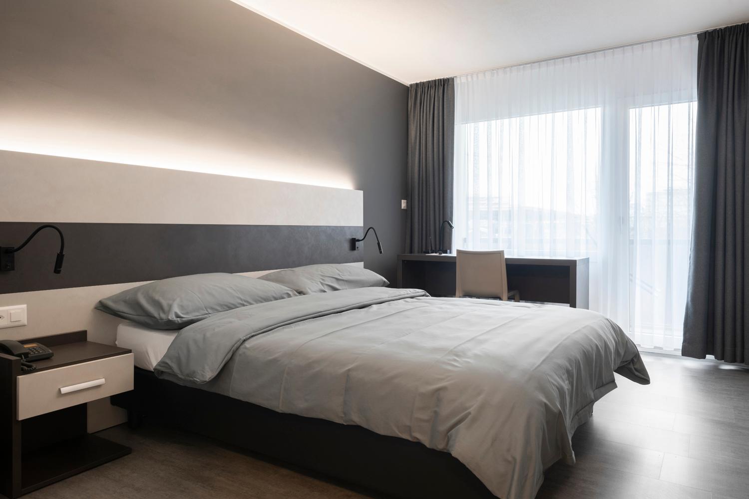 Deluxe Double Room with Balcony - Photo 1