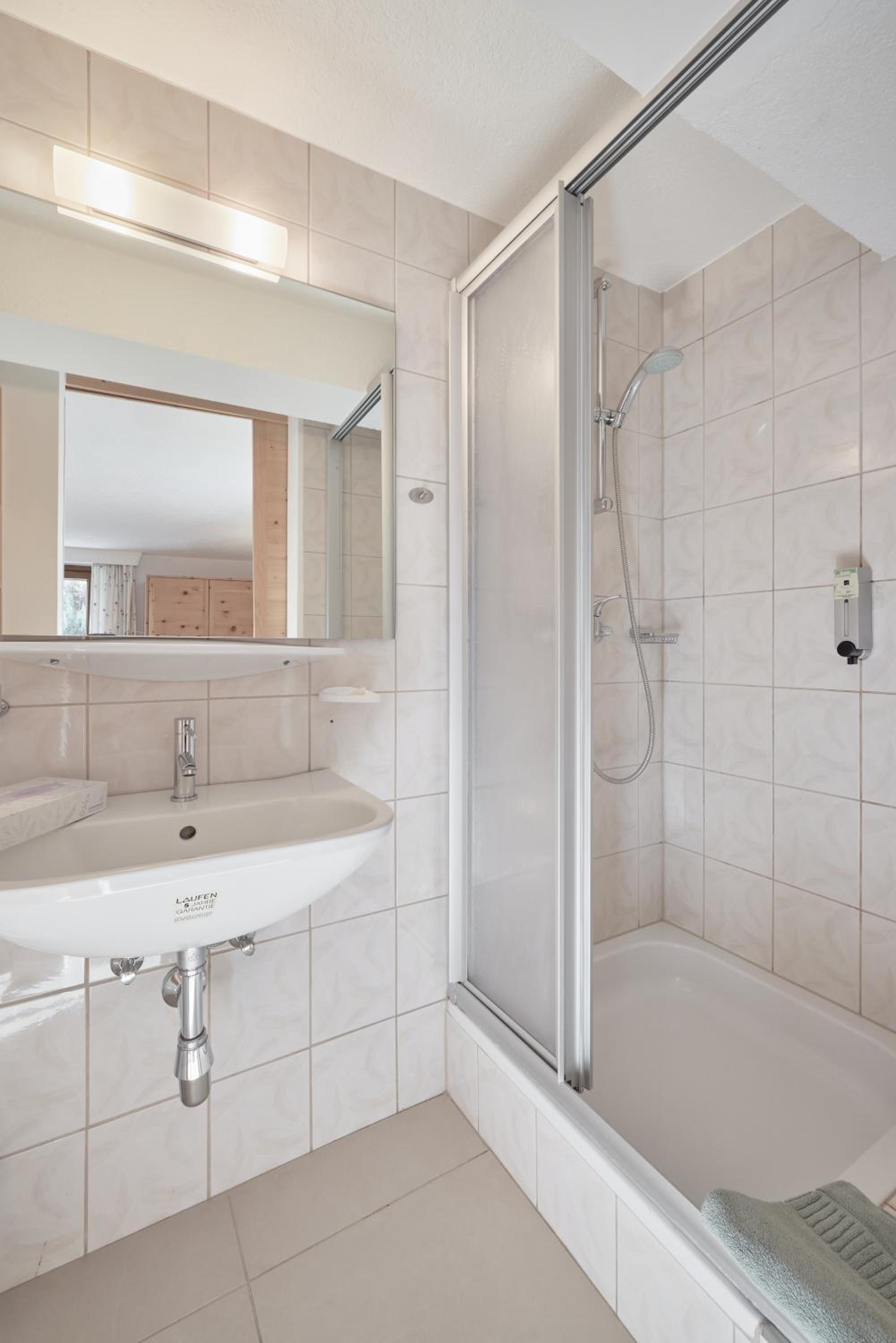 Comfort Double Room with Balcony - Photo 7