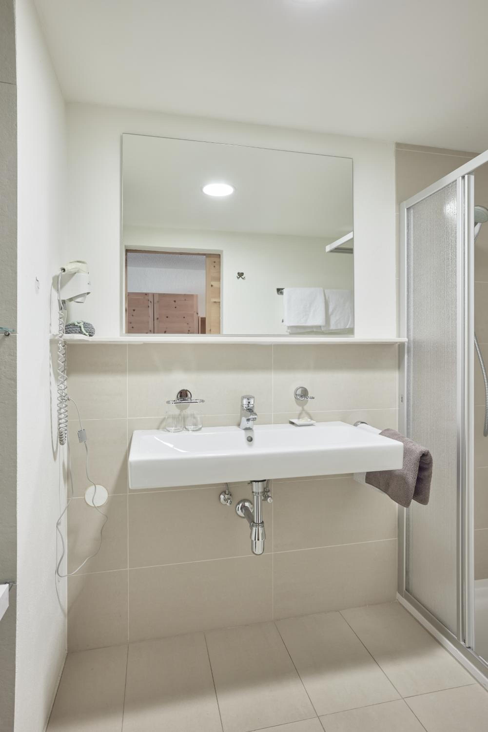 Classic Triple Room - Photo 4