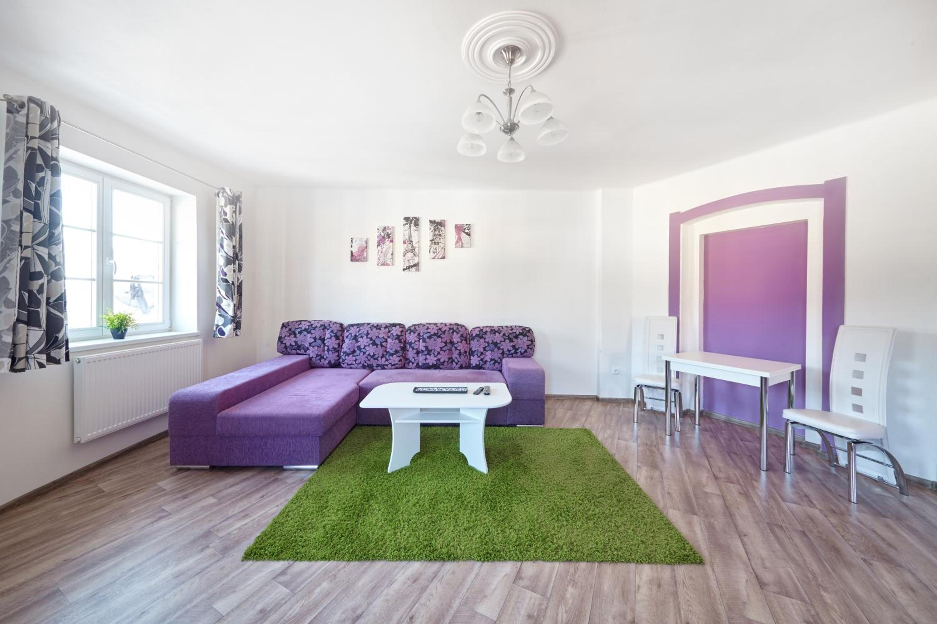 One-Bedroom Apartment with Balcony photo 1