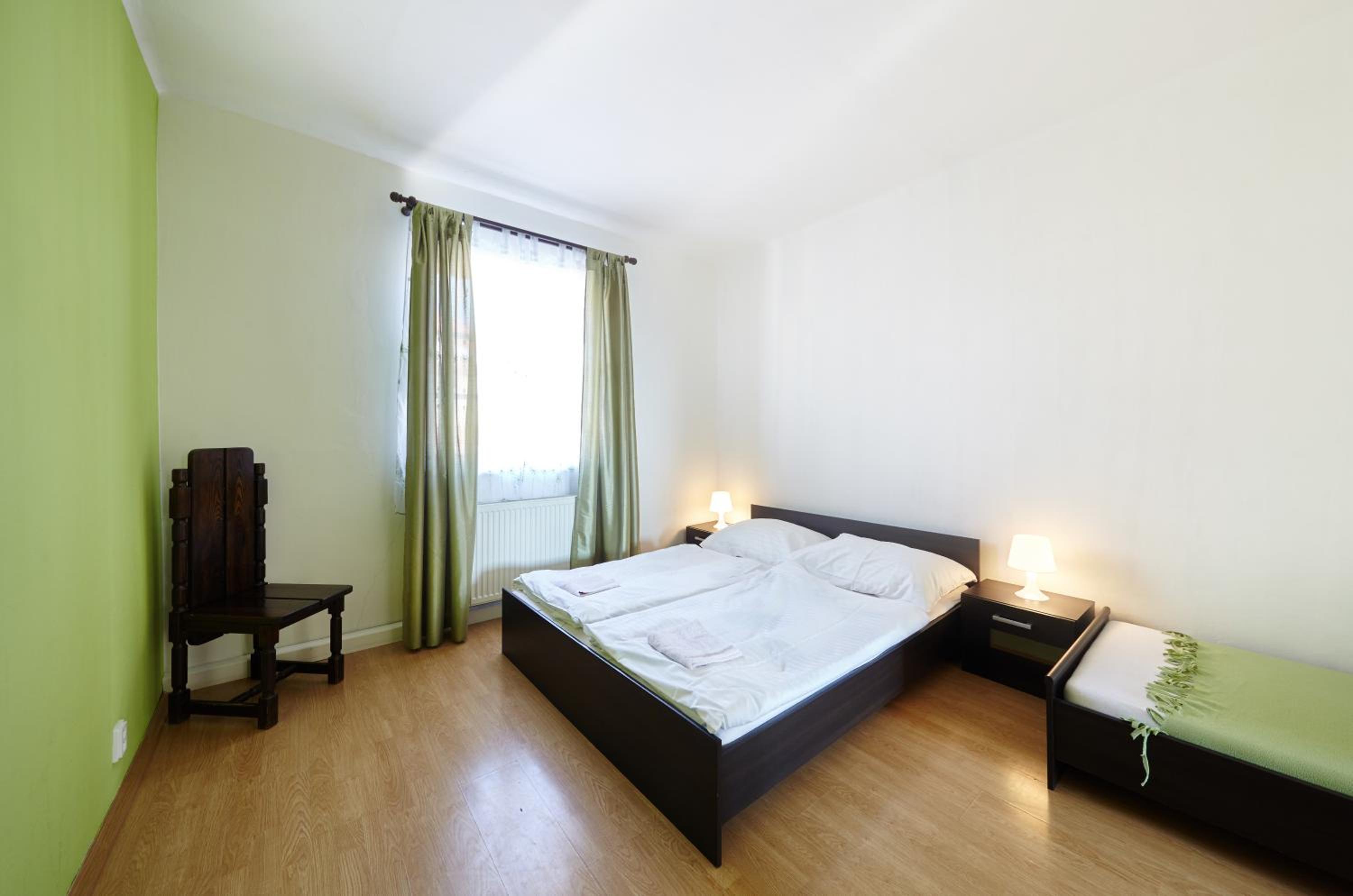 Double Room with Shared Bathroom photo 2