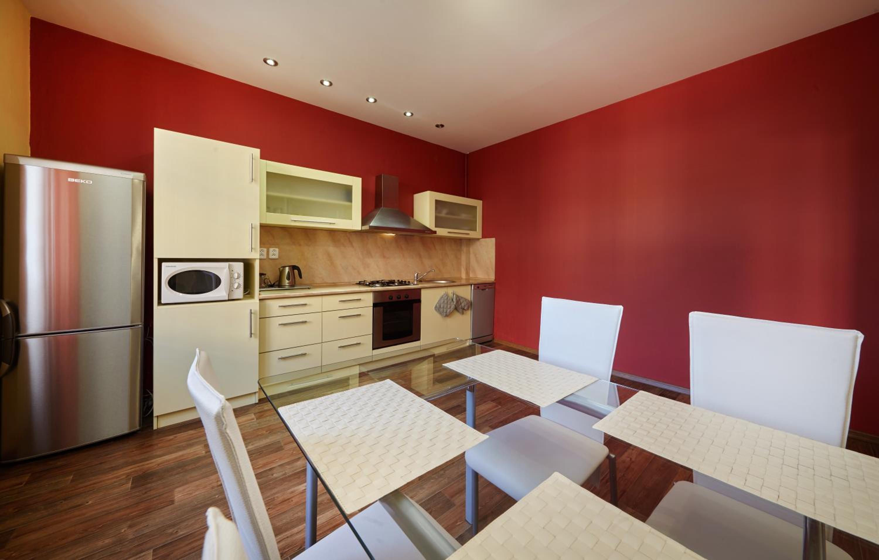 One-Bedroom Apartment photo 2