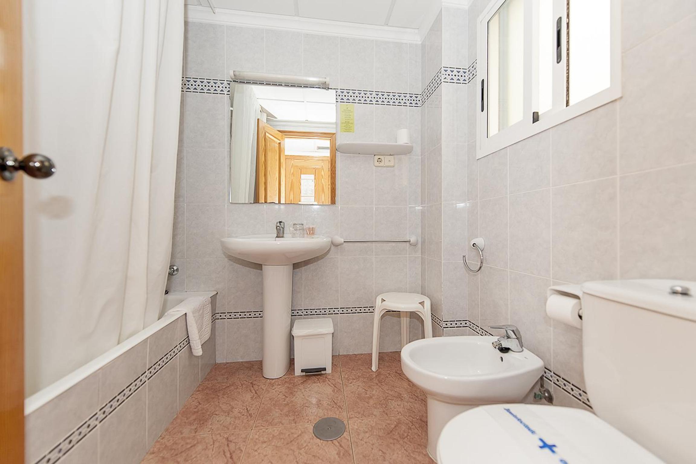 Double Room with Balcony photo 2