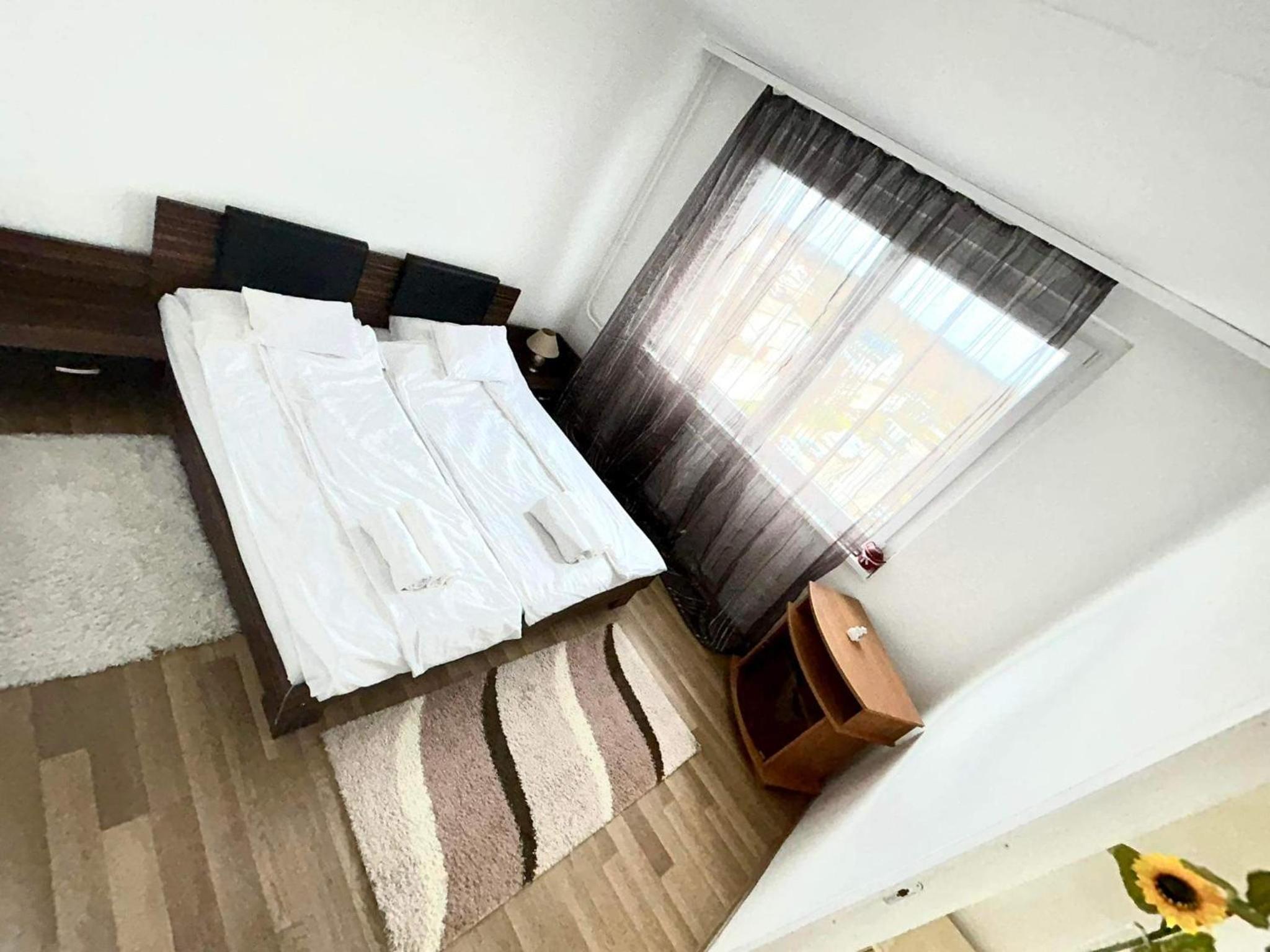 Three-Bedroom Apartment photo 2
