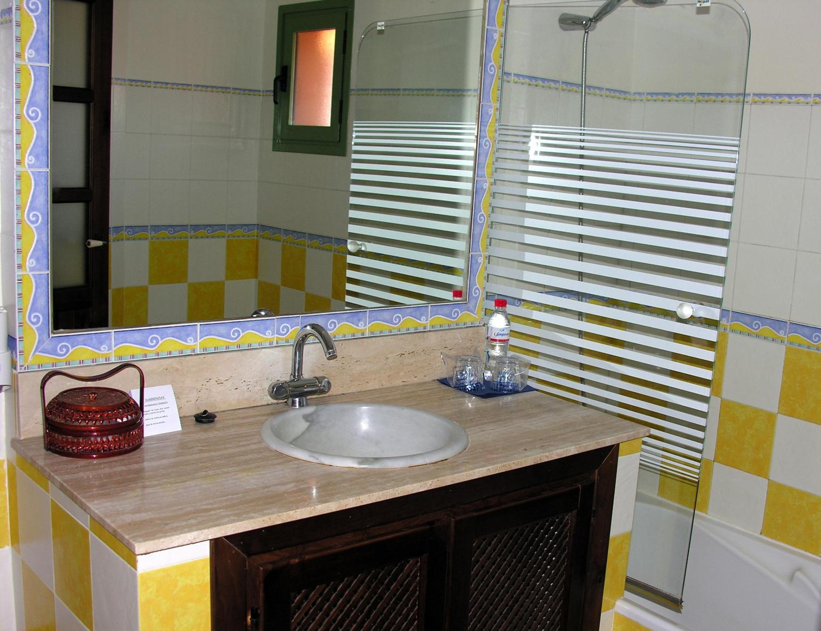 Double or Twin Room photo 2
