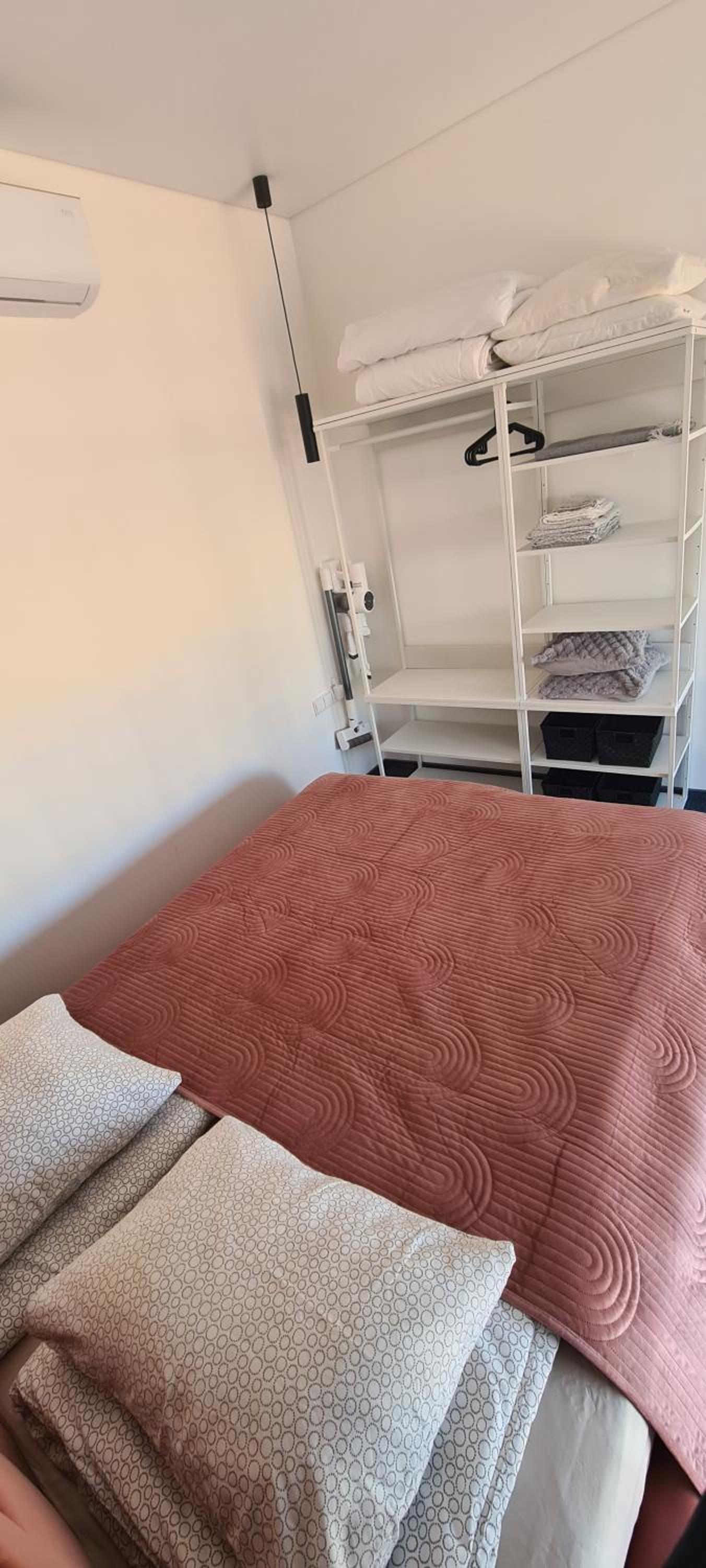 One-Bedroom Apartment - Photo 42