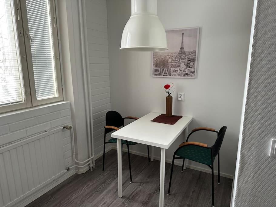 One-Bedroom Apartment photo 2