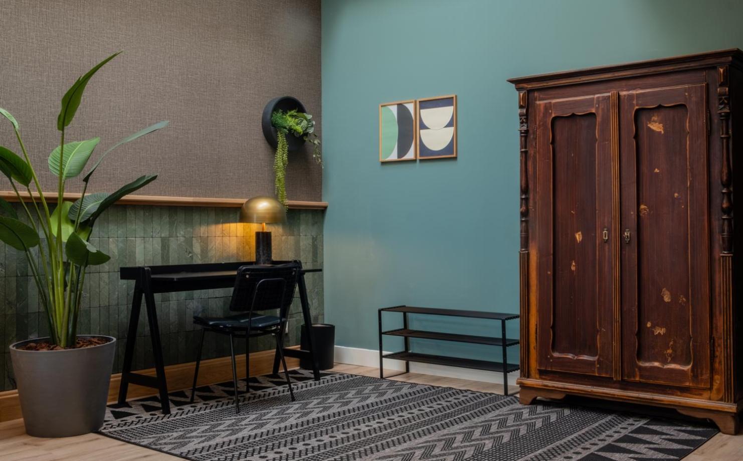 Botanical Suite - Photo 1