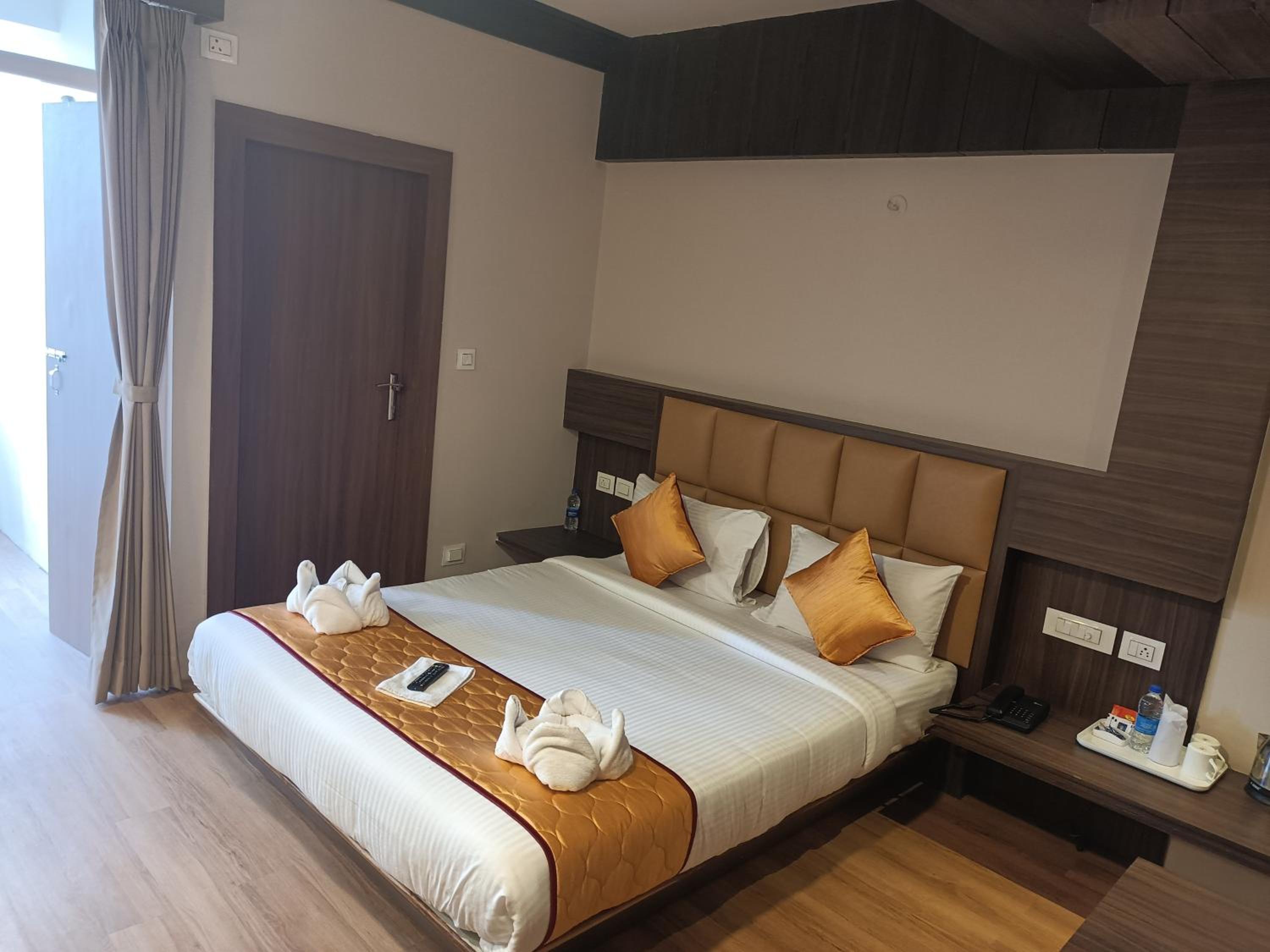 Superior Deluxe Double Room  - Photo 5