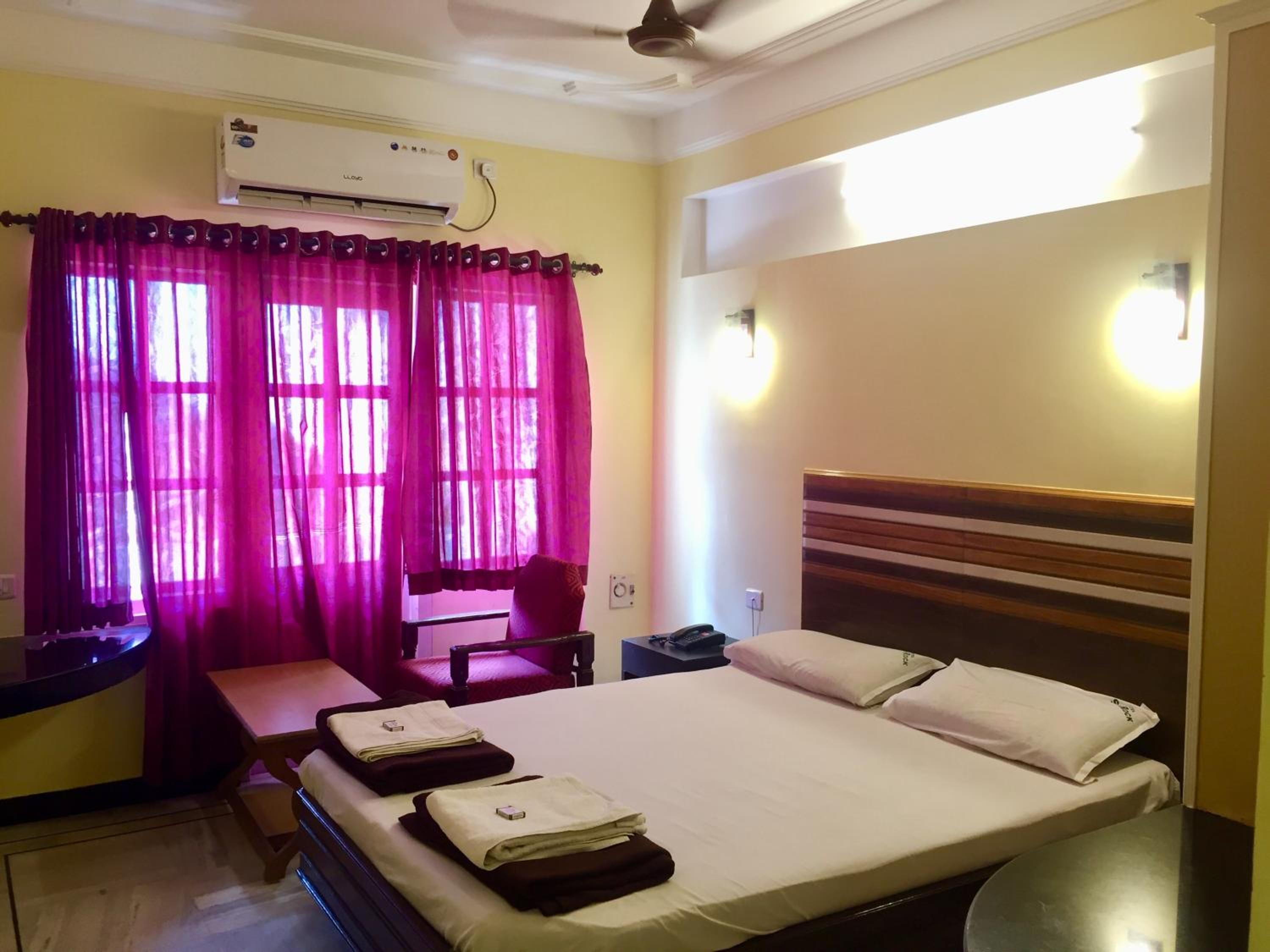 Standard Double Room - Photo 1