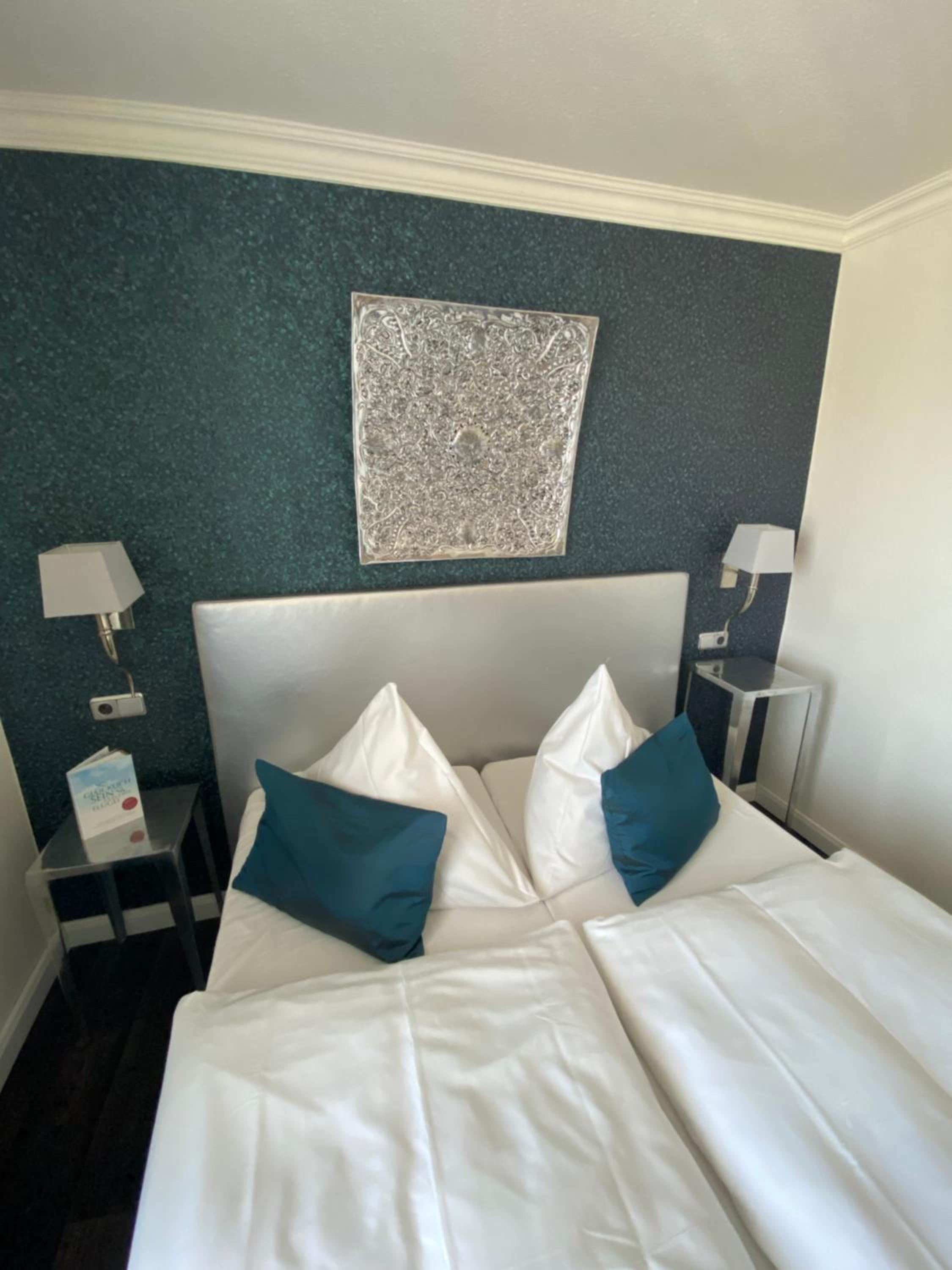 Standard Double Room photo 3