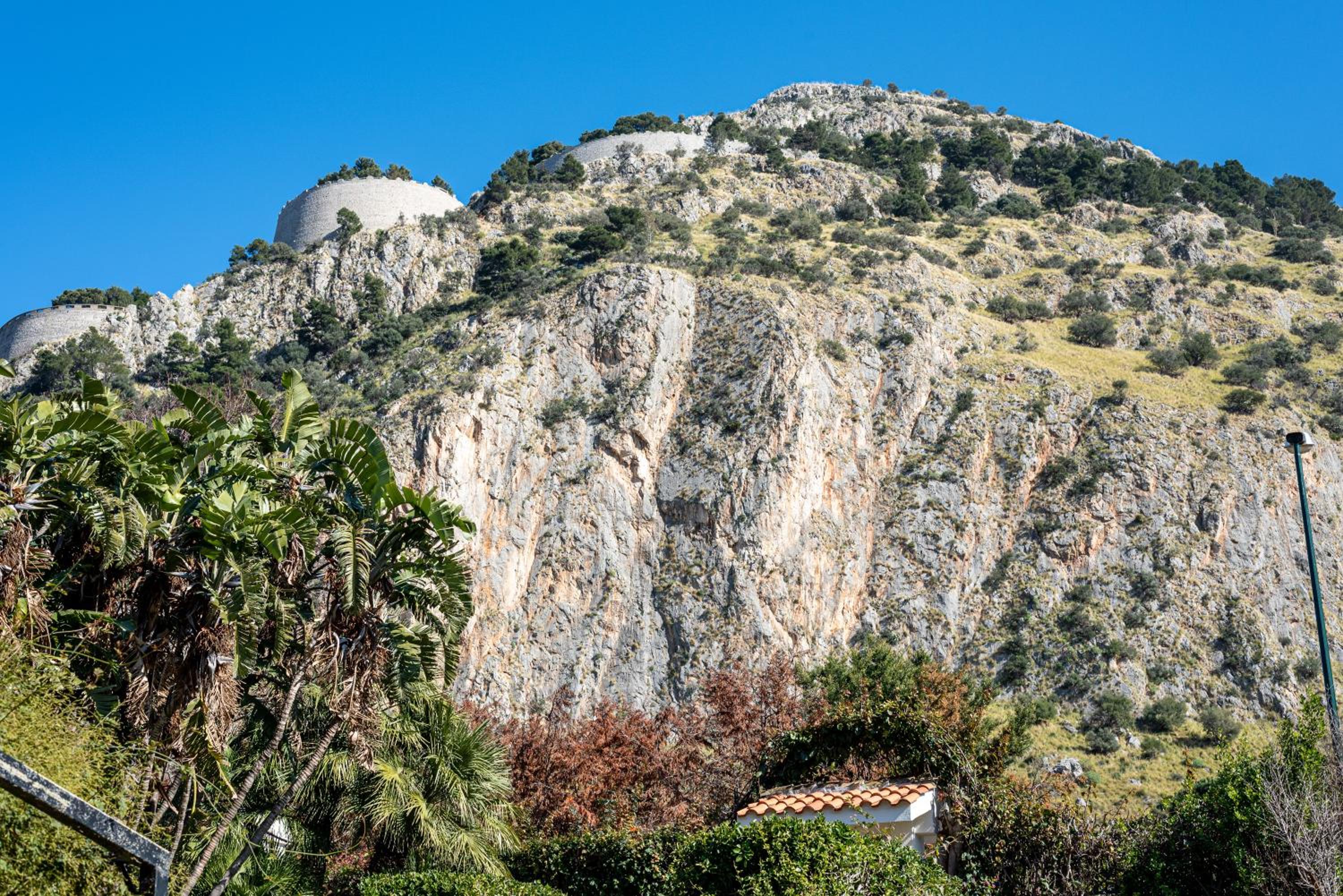 Villa with Garden View photo 2